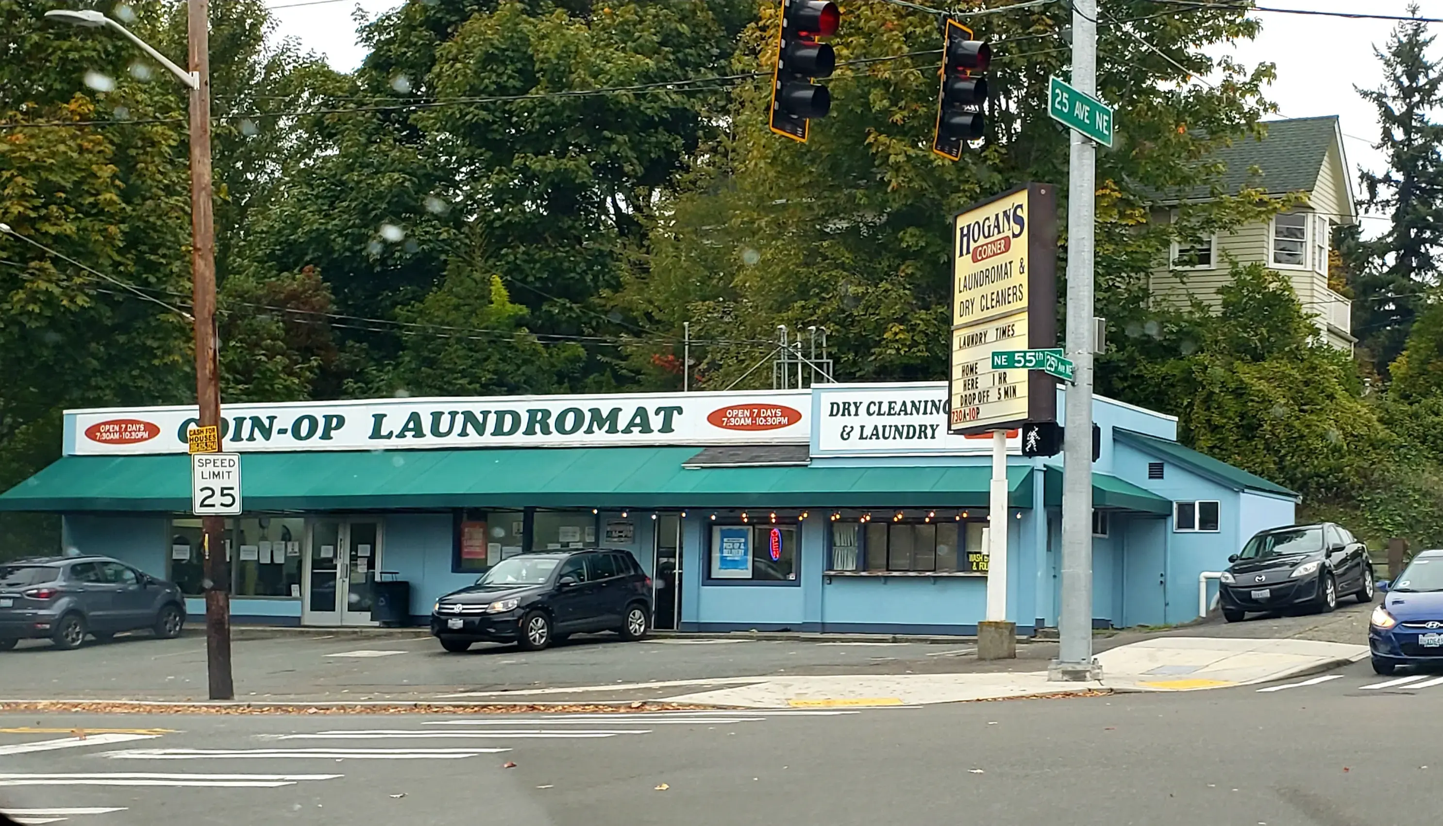 Hogan's Corner Laundromat - Image 2