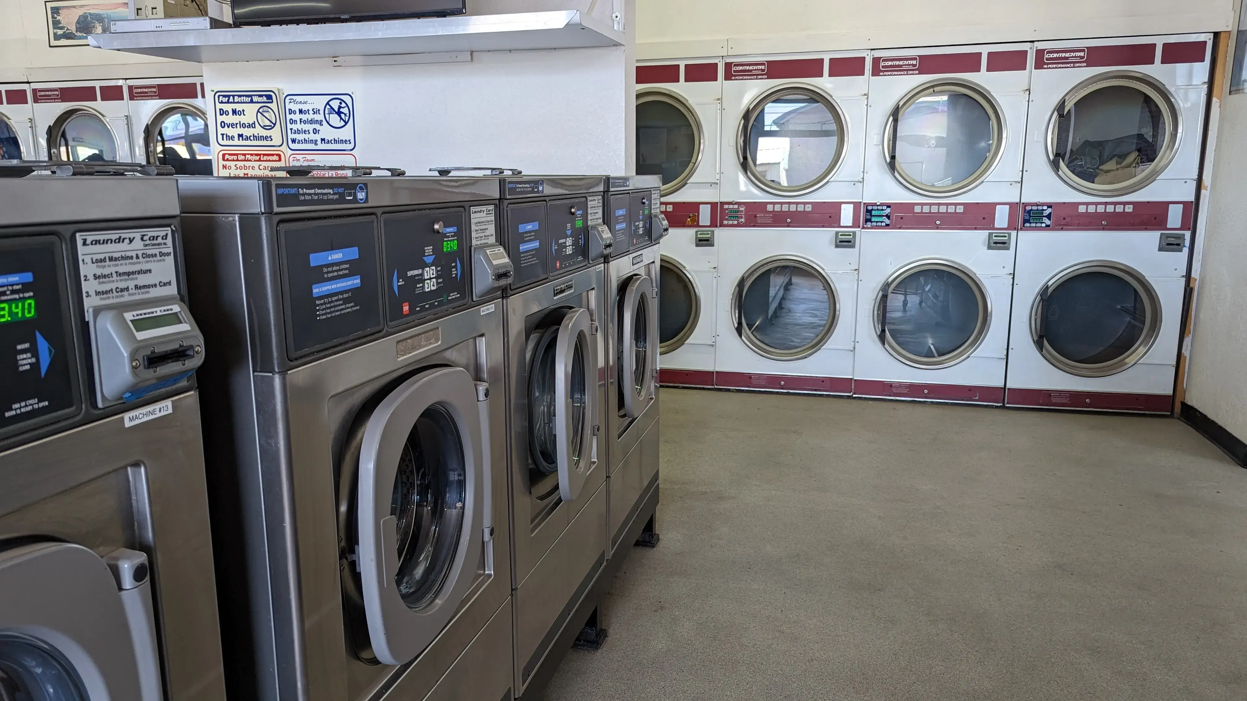 Holiday Cleaners, Inc. location