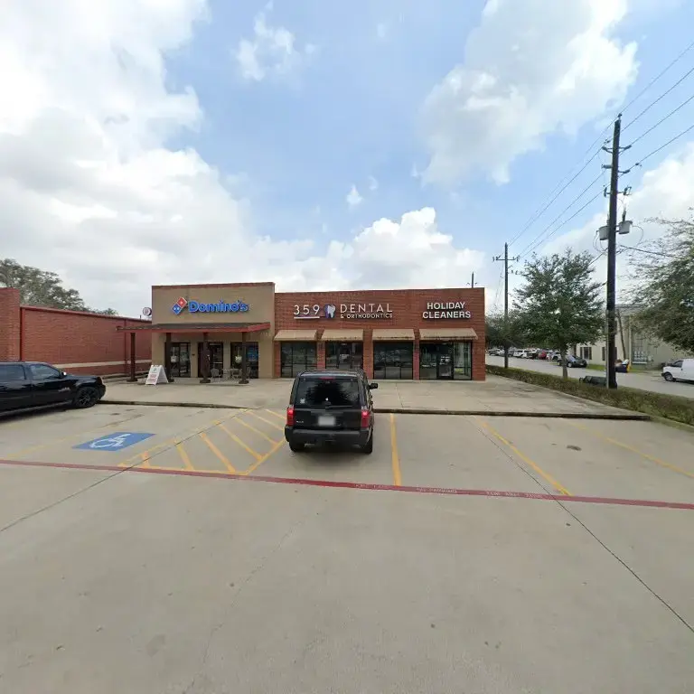 Holiday Dry Cleaners - Image 1