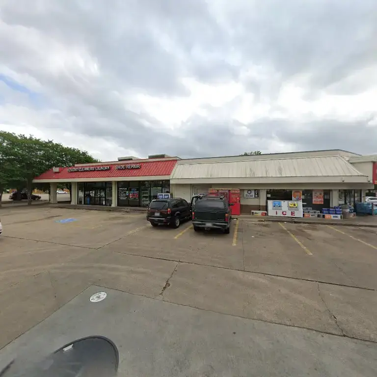 Holiday Dry Cleaners location