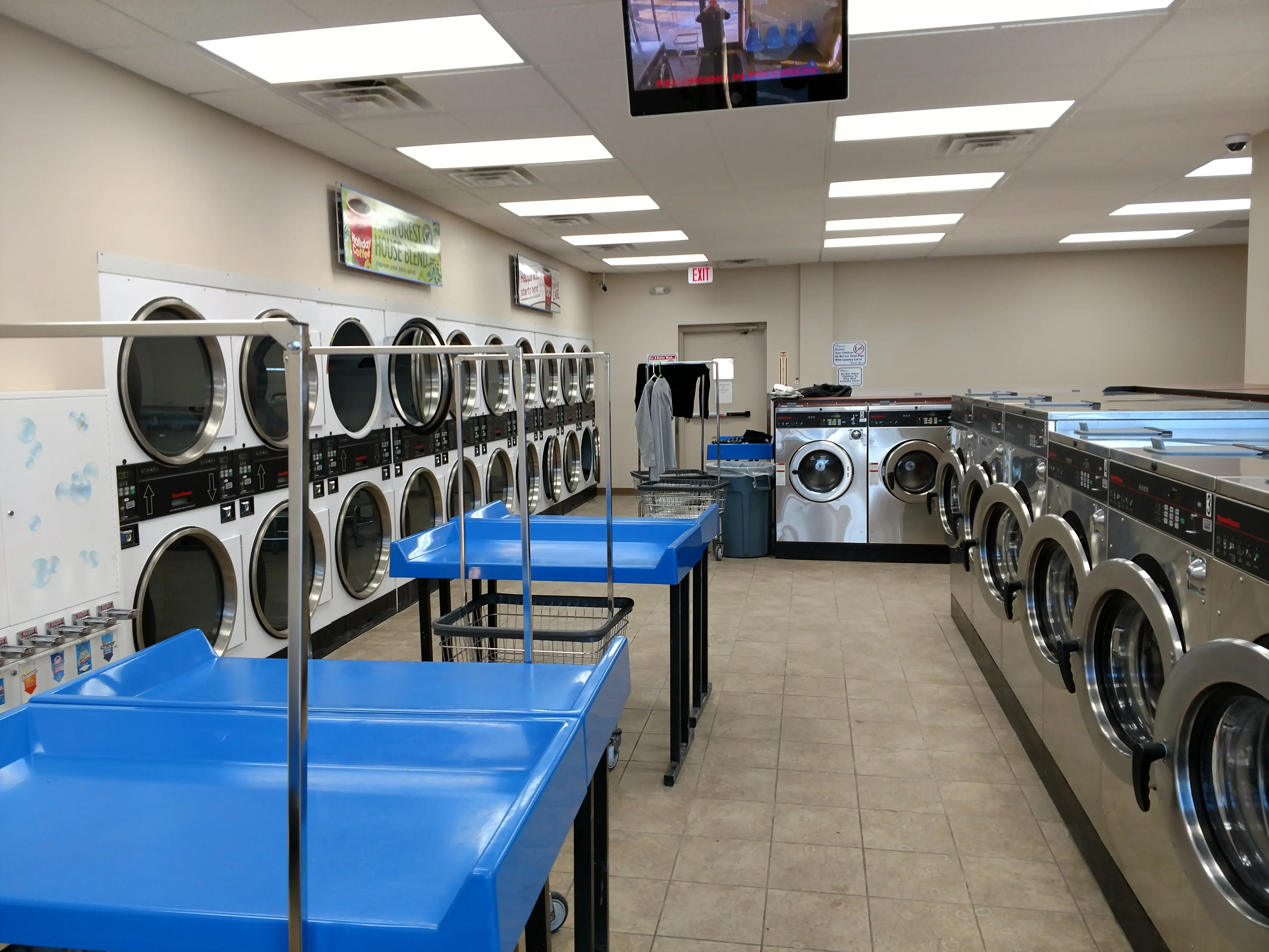 Holiday Laundry Services thumbnail 9