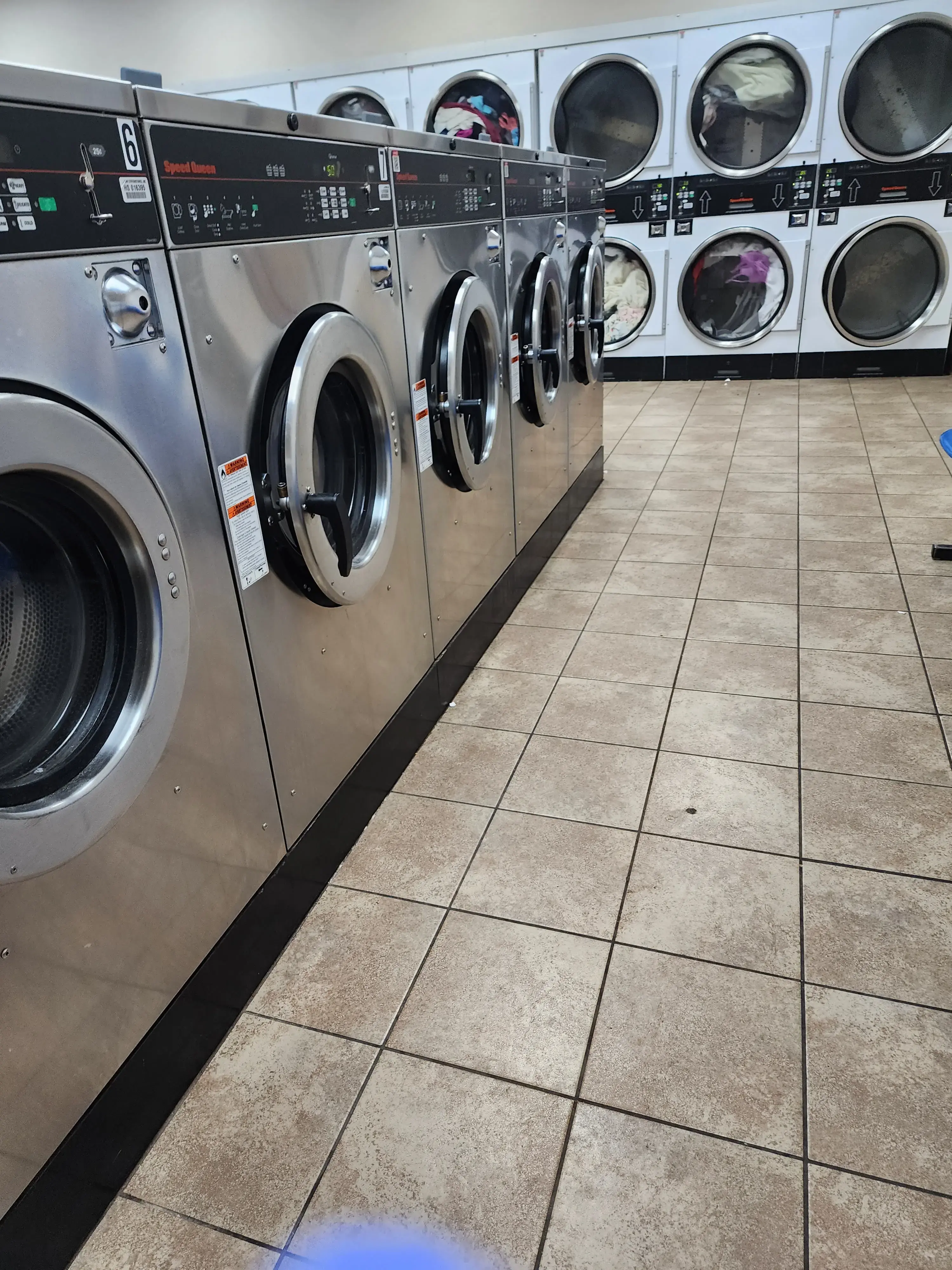 Holiday Laundry Services thumbnail 11