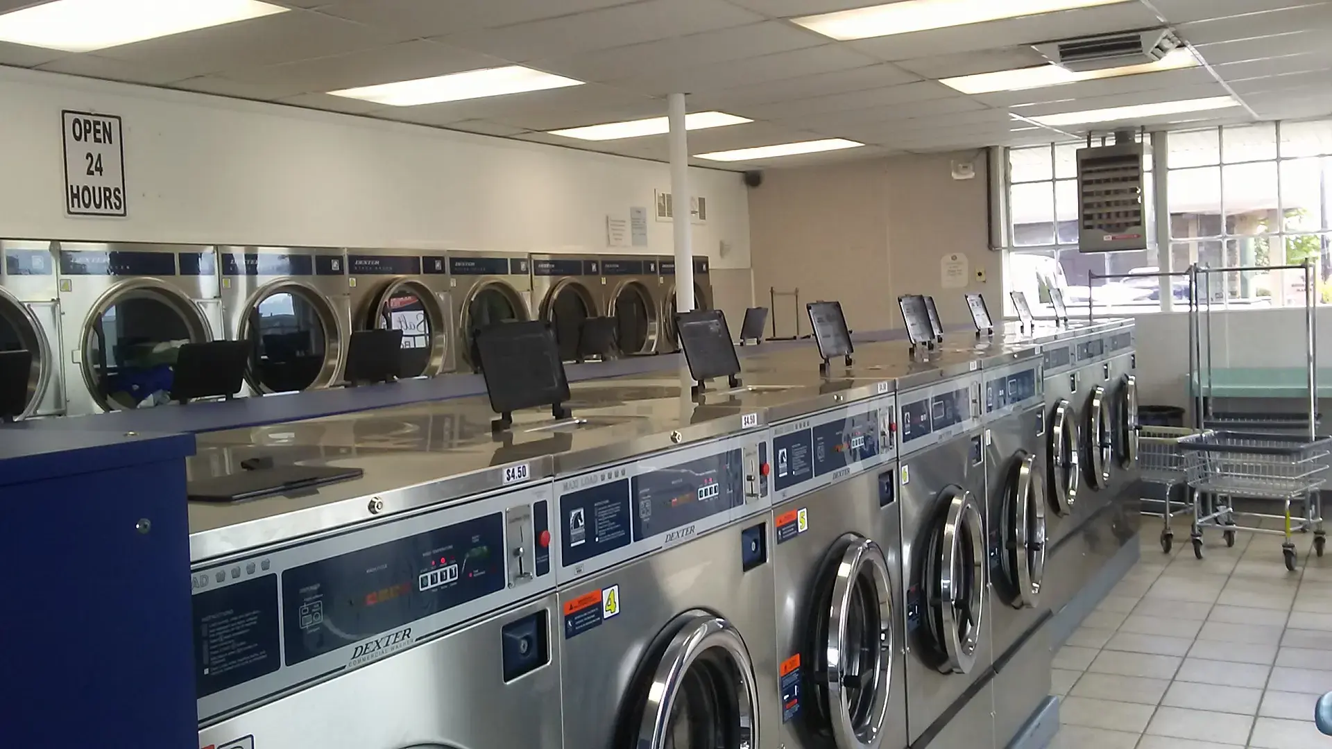 Holladay Laundromat thumbnail 20