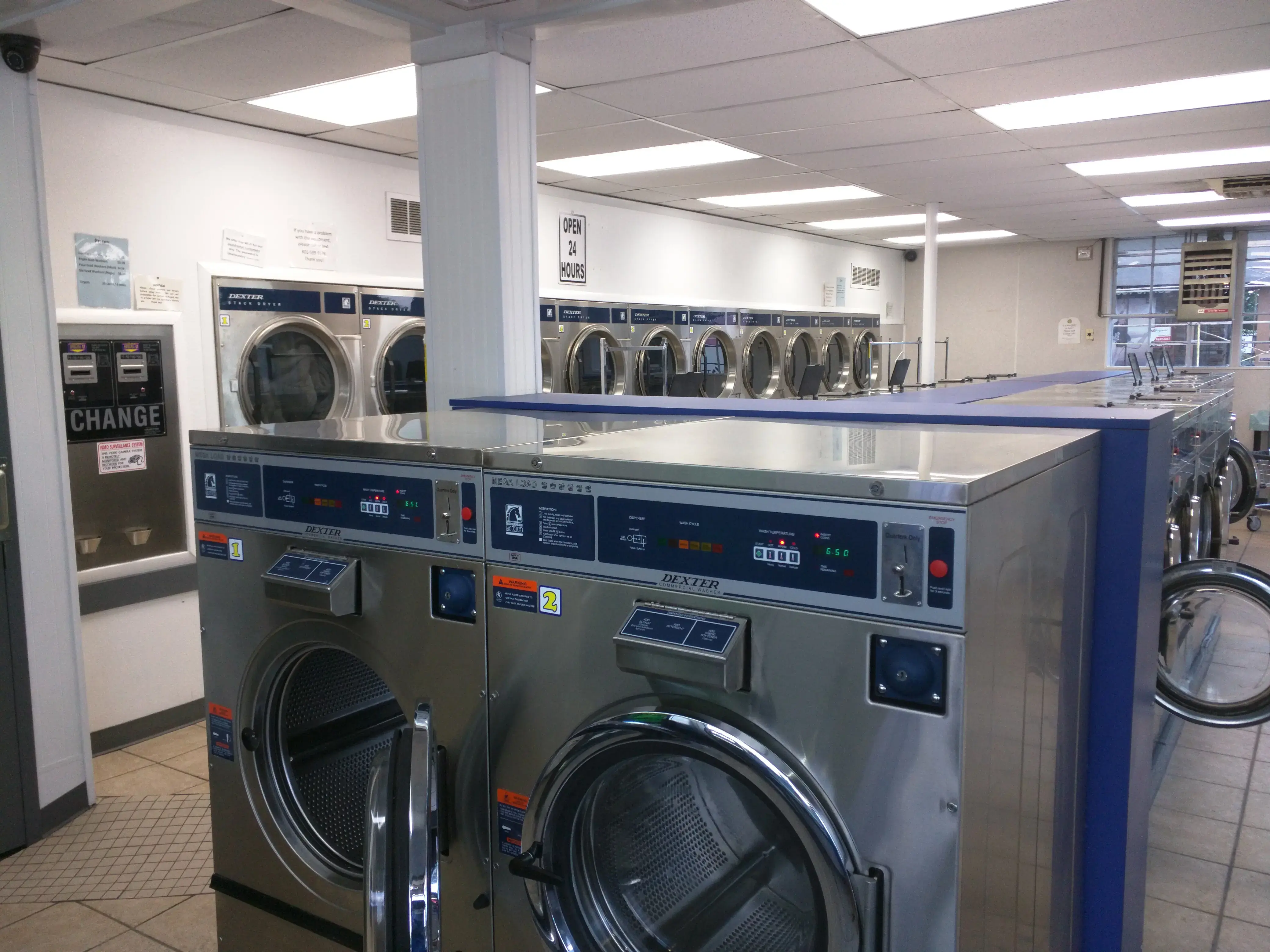 Holladay Laundromat thumbnail 18