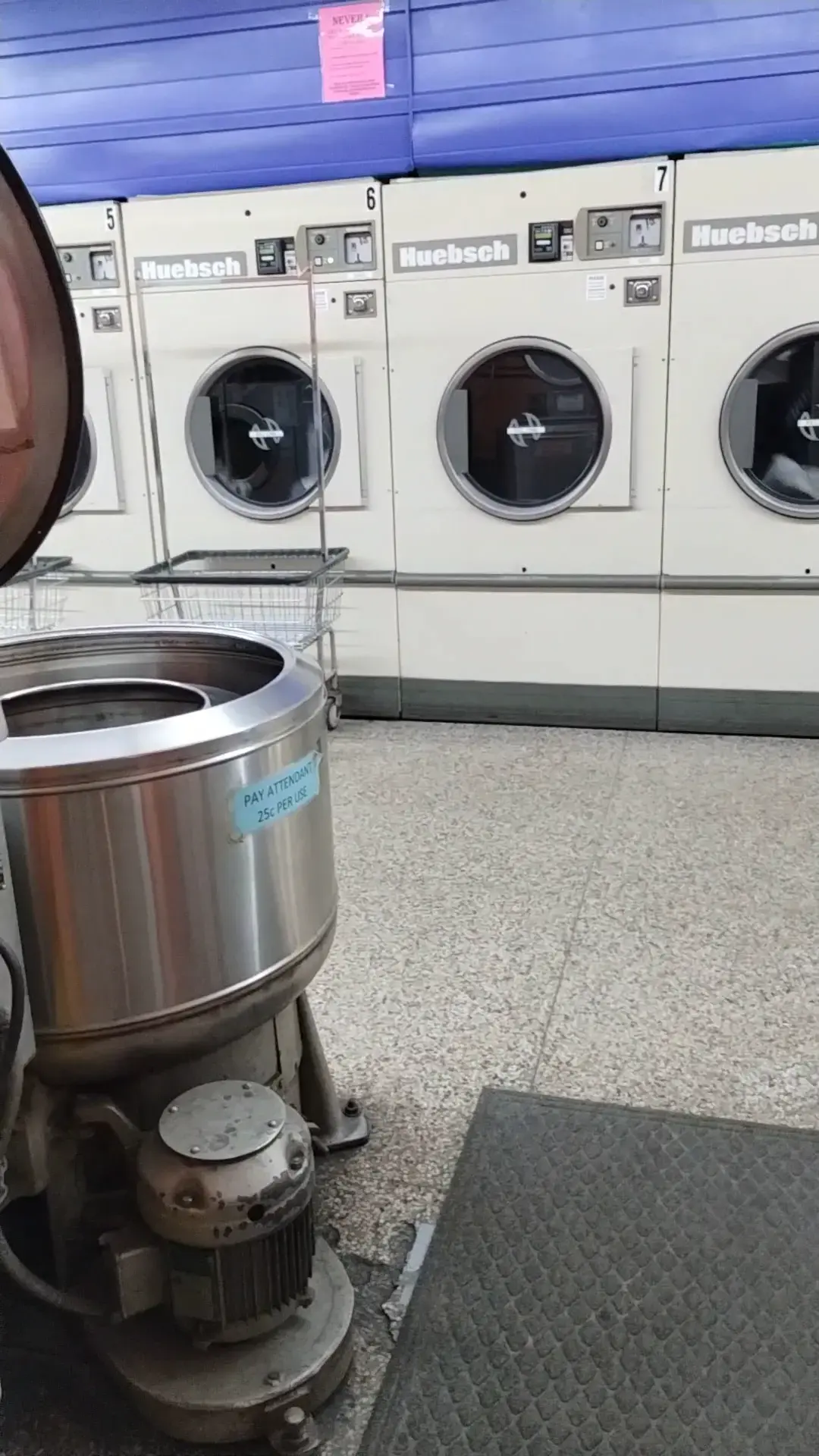 Holland's Laundromat 24 Hours (on Weekends!) - Image 4