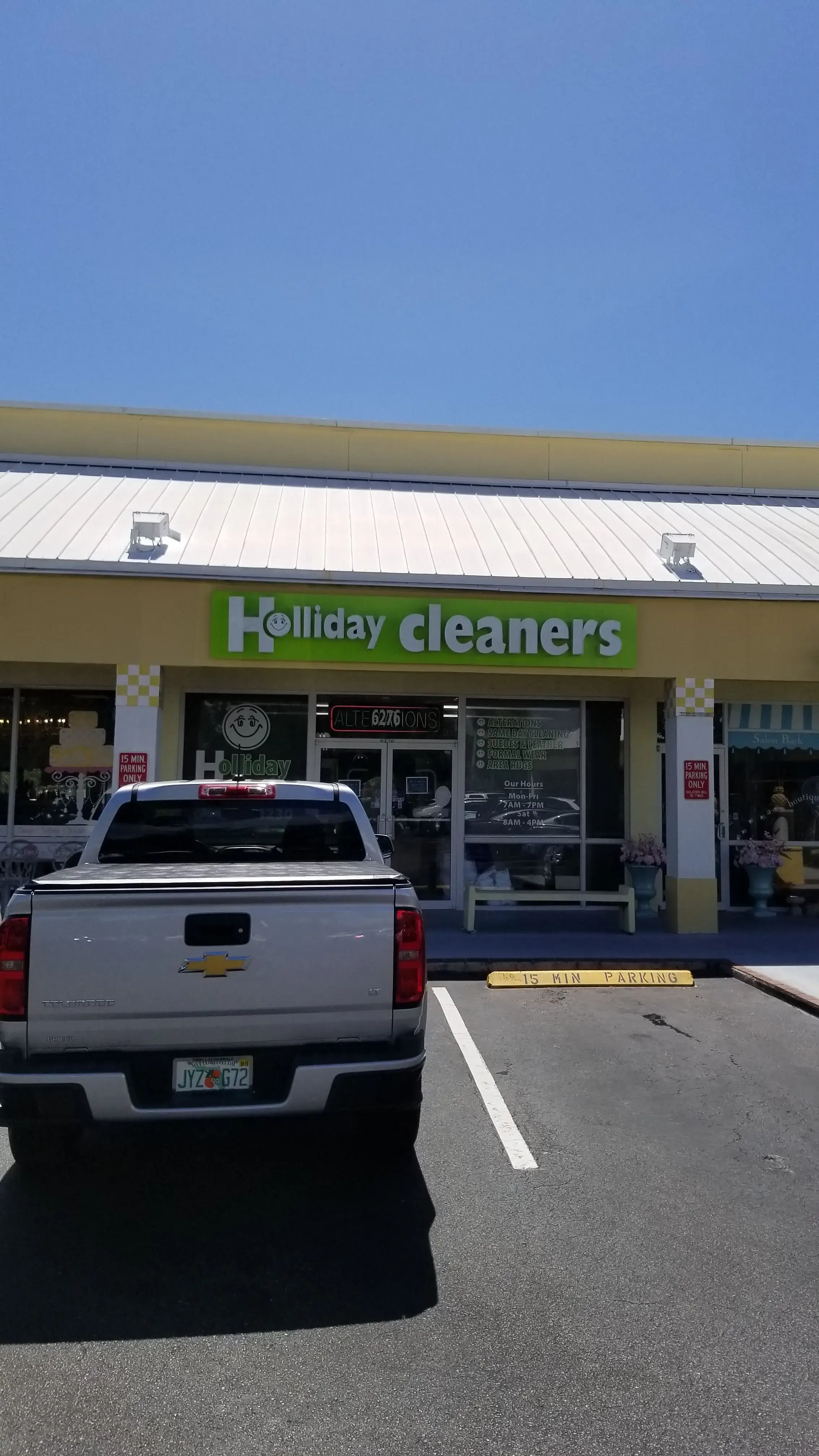 Holliday Dry Cleaners And Laundry Service - Image 5