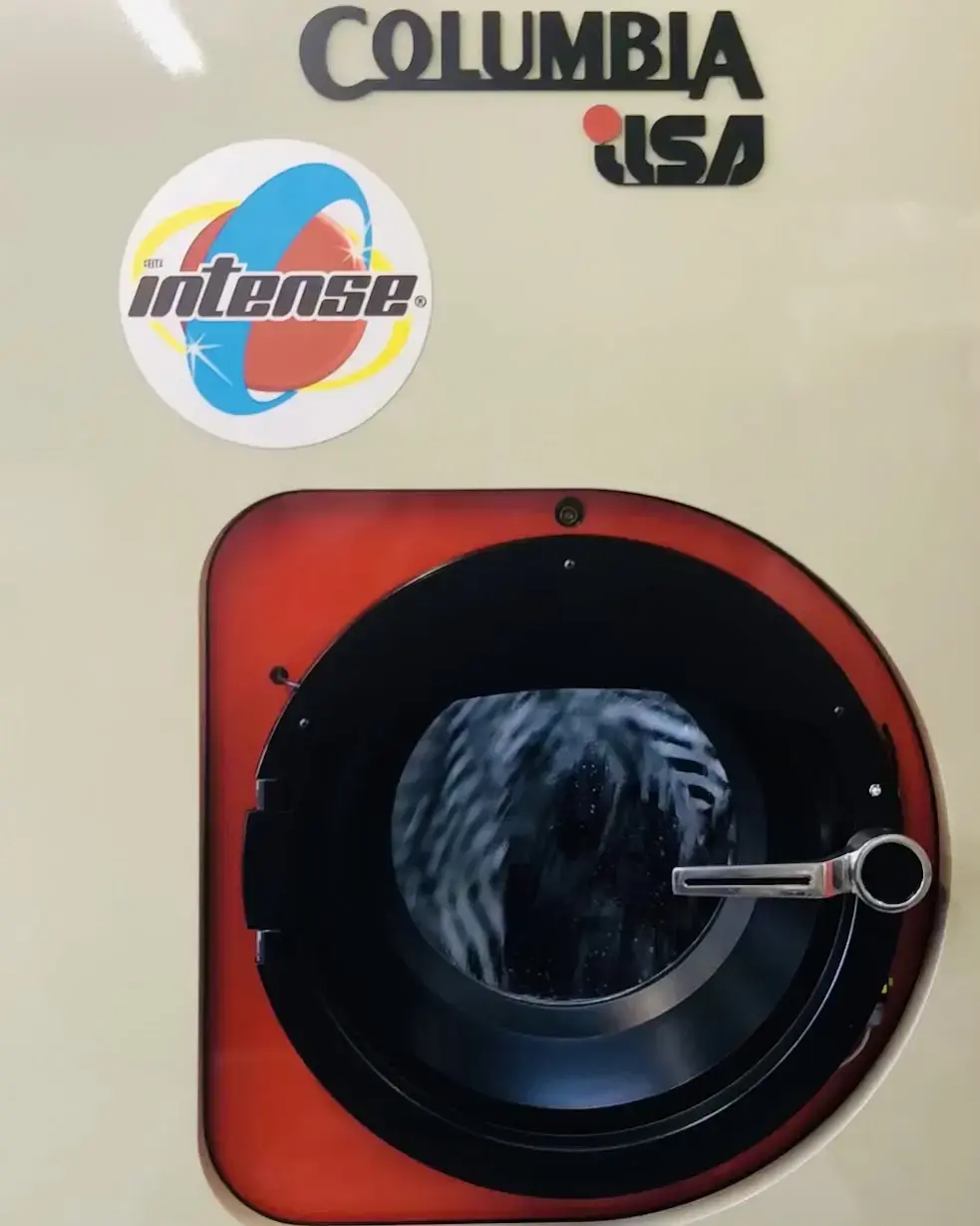 Holliday Dry Cleaners And Laundry Service thumbnail 2