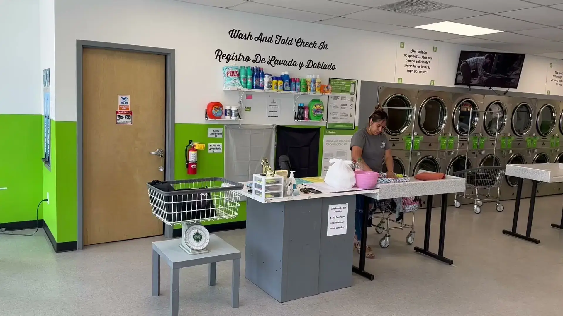 Holloway Street Laundromat - Image 13