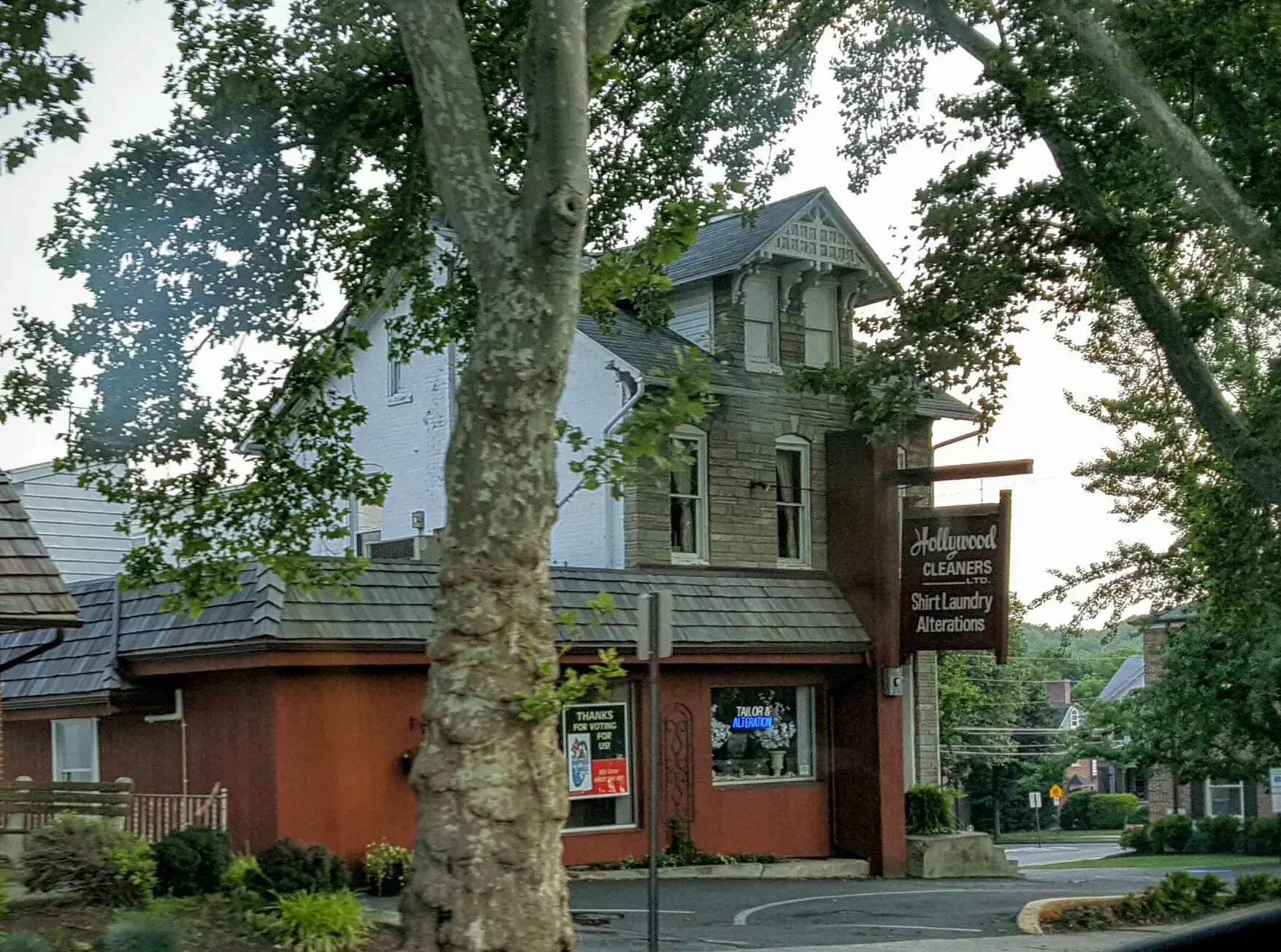 Hollywood Cleaners Ltd - Image 3