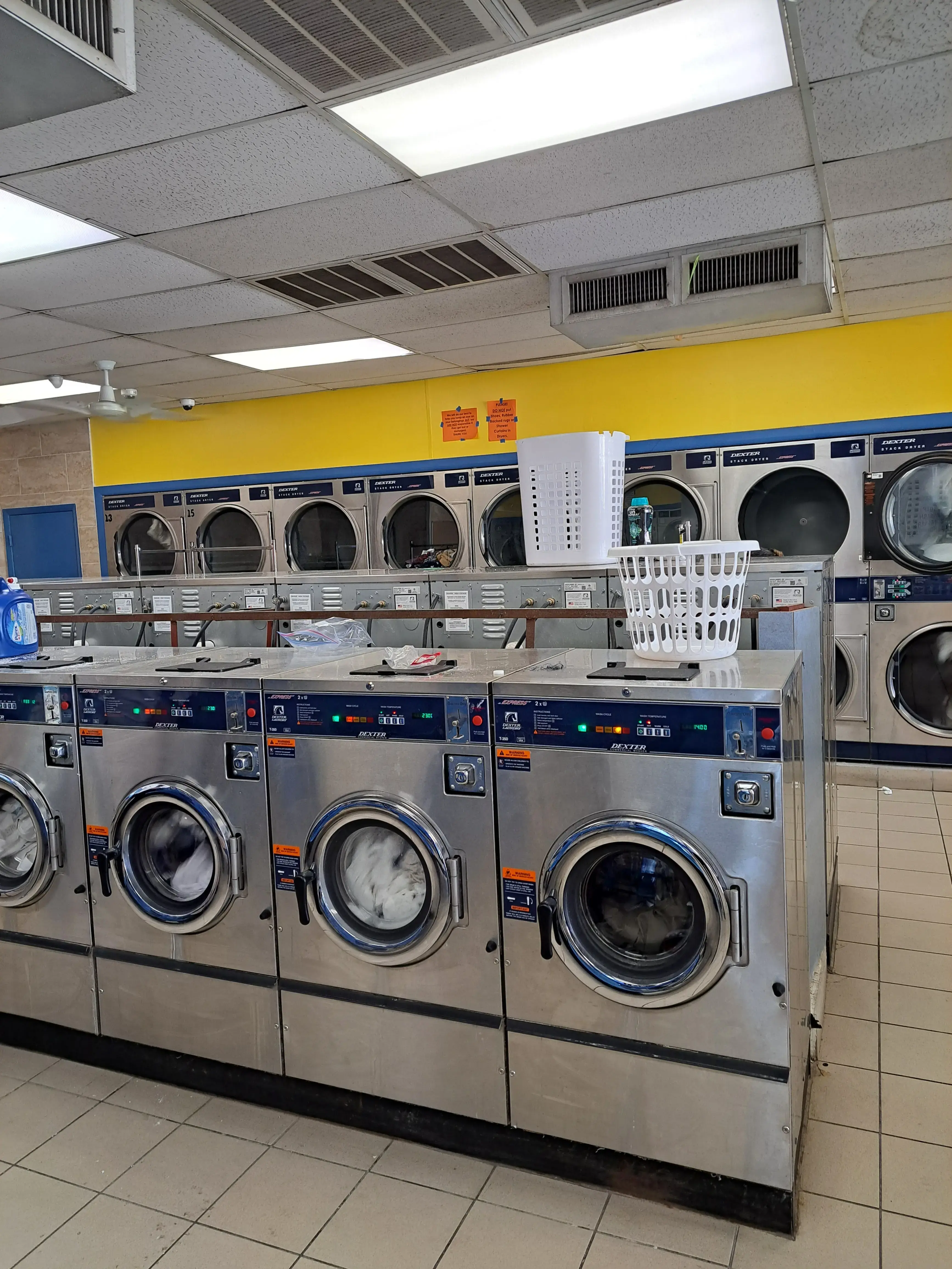 Hollywood Coin Laundry location