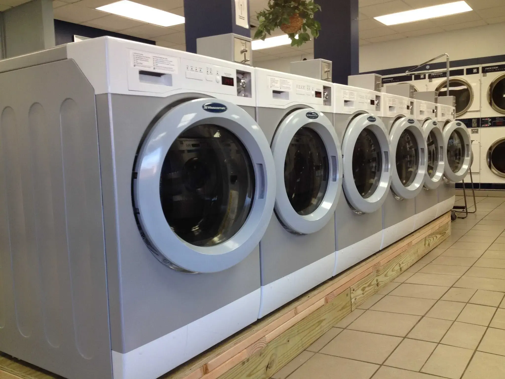 Holmen Coin Laundry thumbnail 13