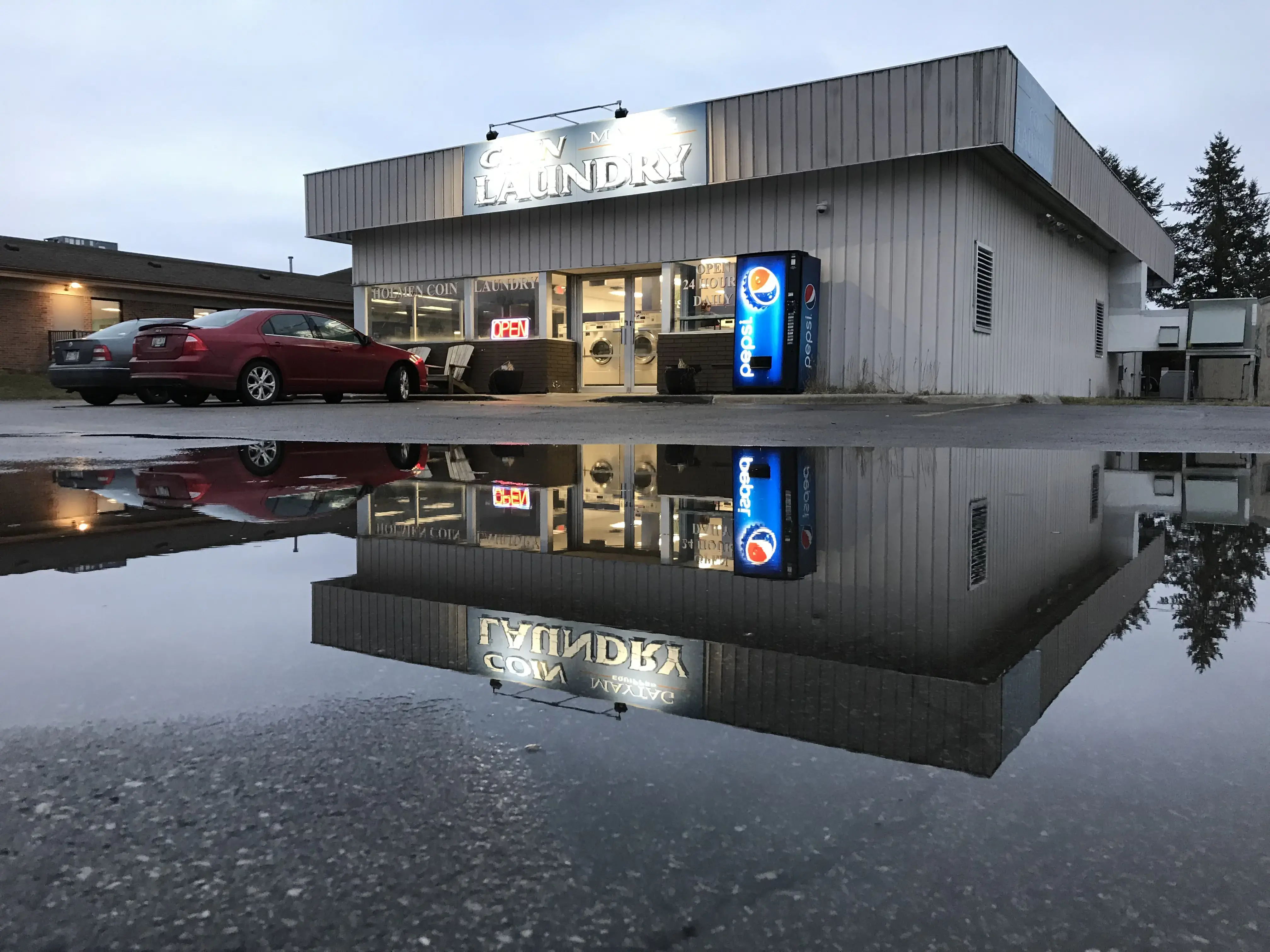 Holmen Coin Laundry location