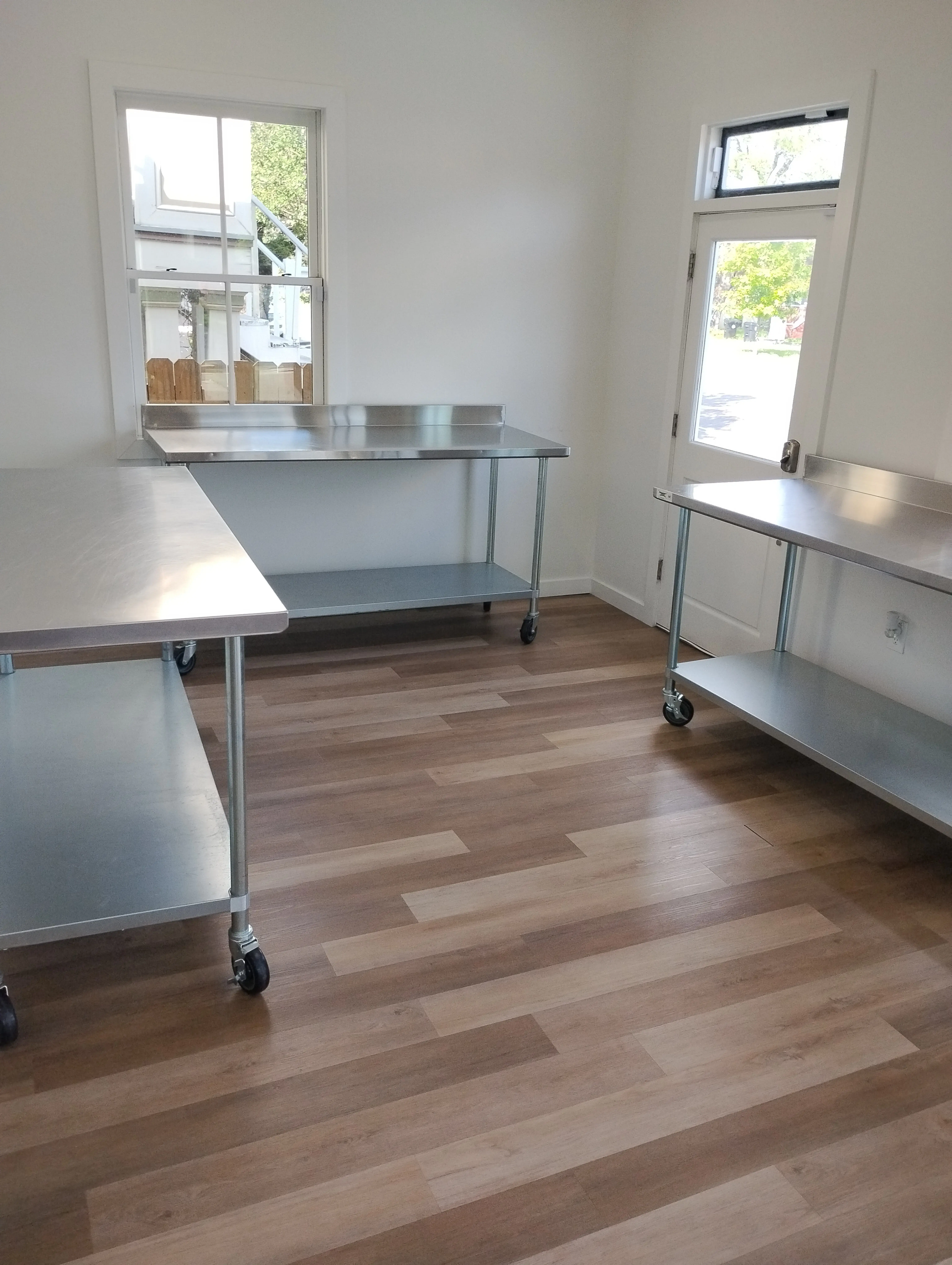 Holy Sheets Laundromat thumbnail 9