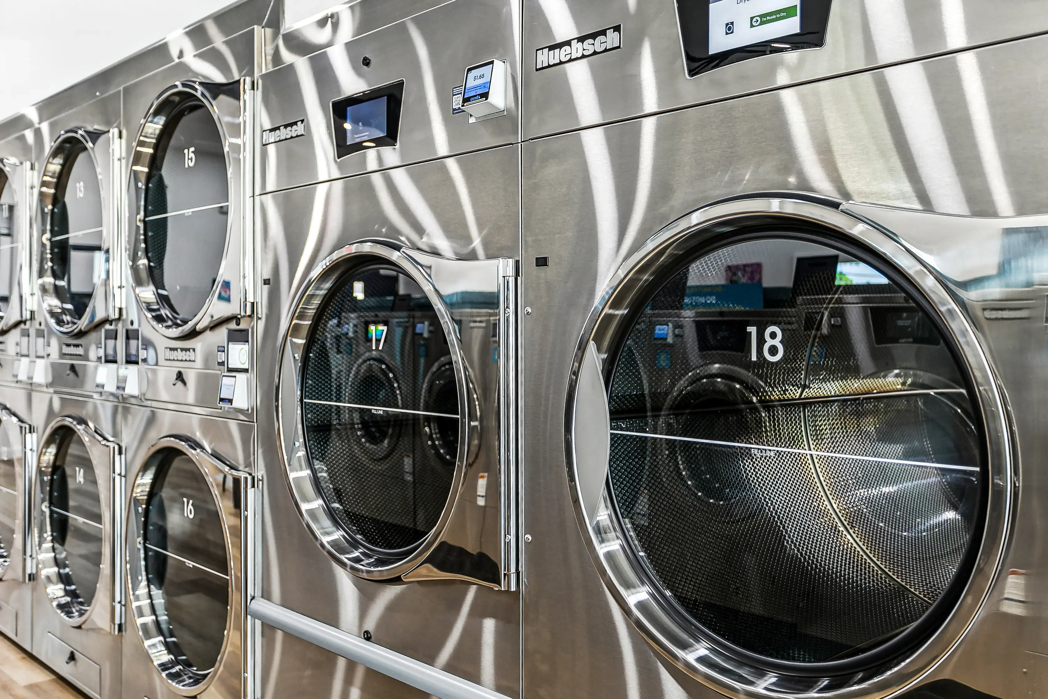 Holy Sheets Laundromat thumbnail 4