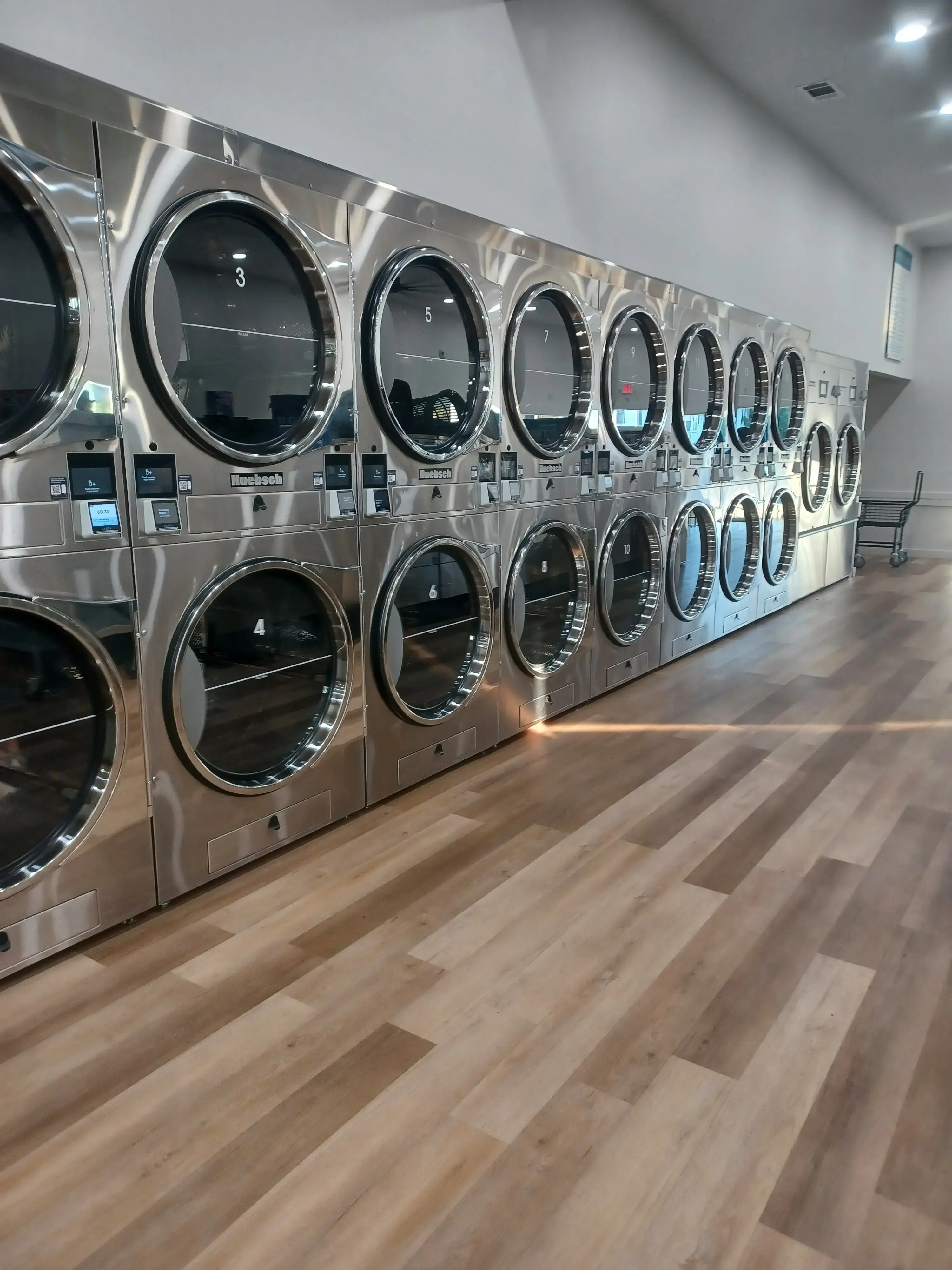 Holy Sheets Laundromat - Image 15