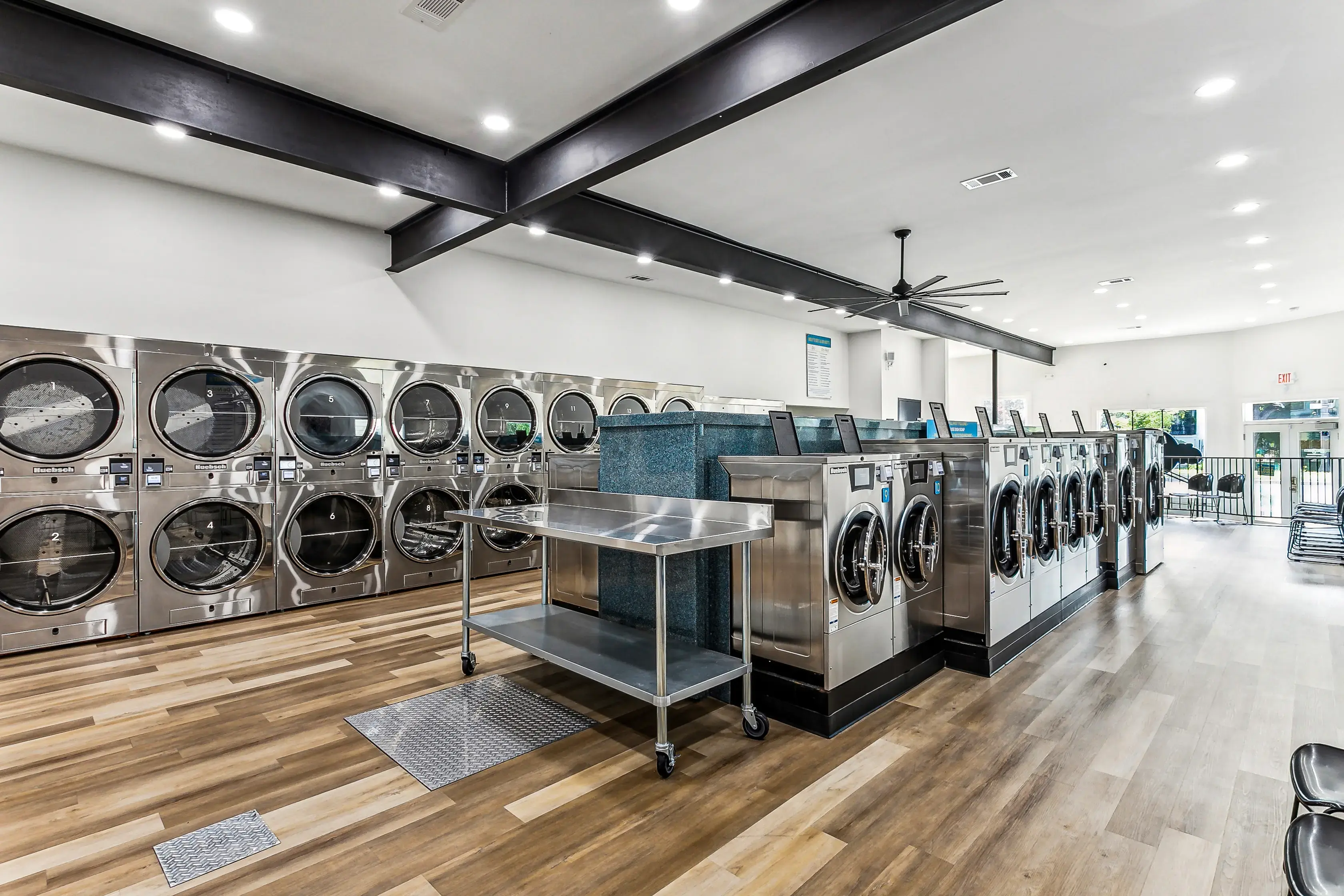 Holy Sheets Laundromat - Image 19