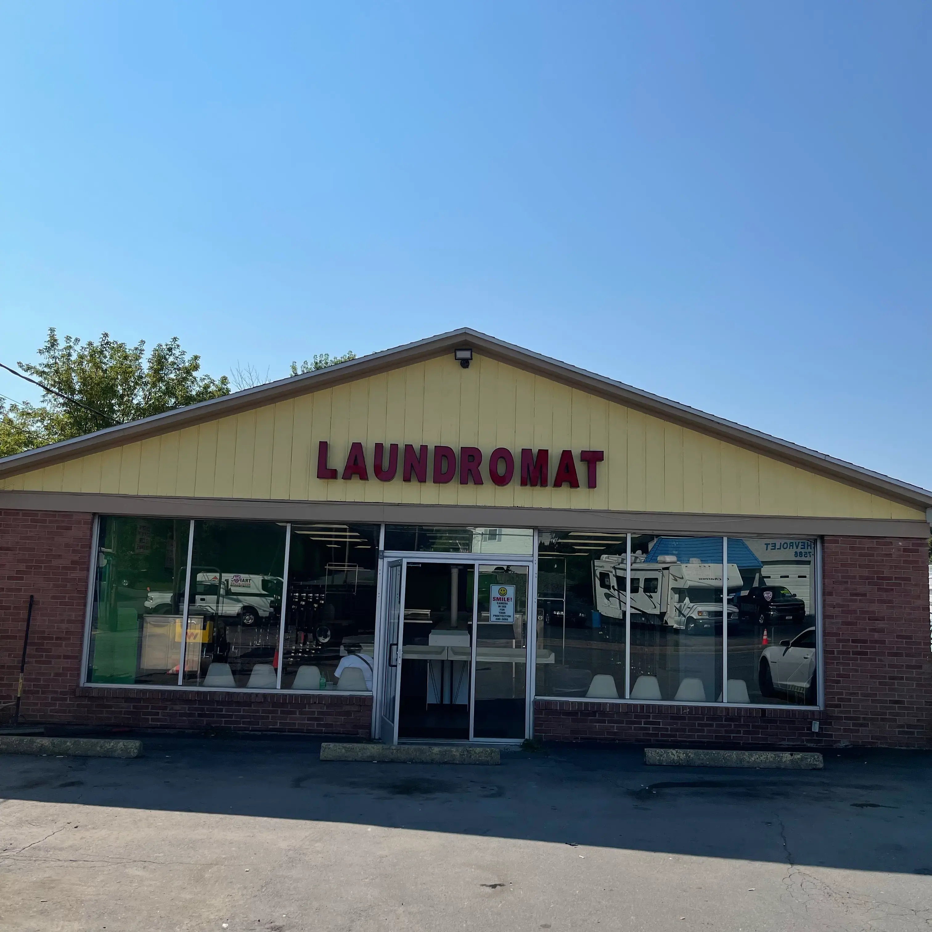 Homestead Coin Laundry - Image 20
