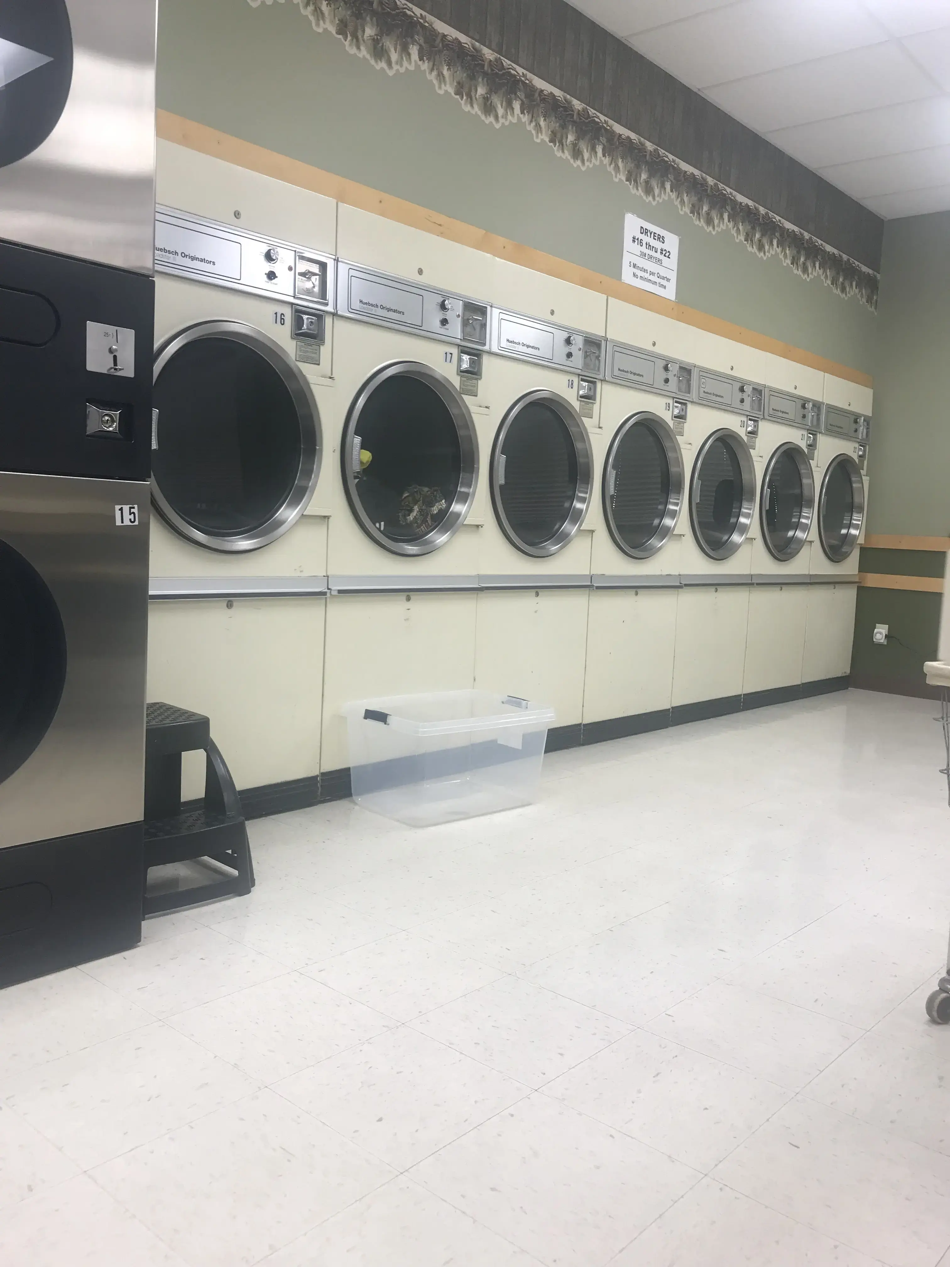 Hometown Laundry - Mound thumbnail 15