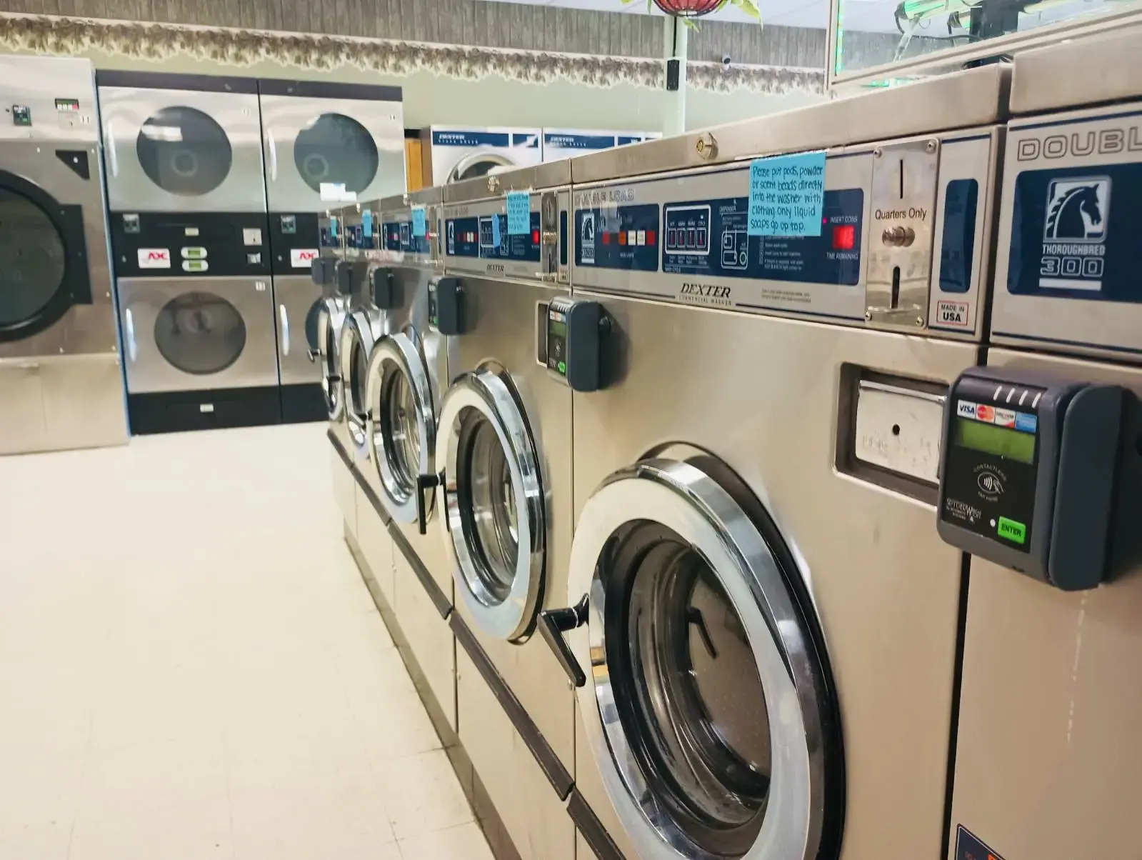 Hometown Laundry - Mound - Image 20