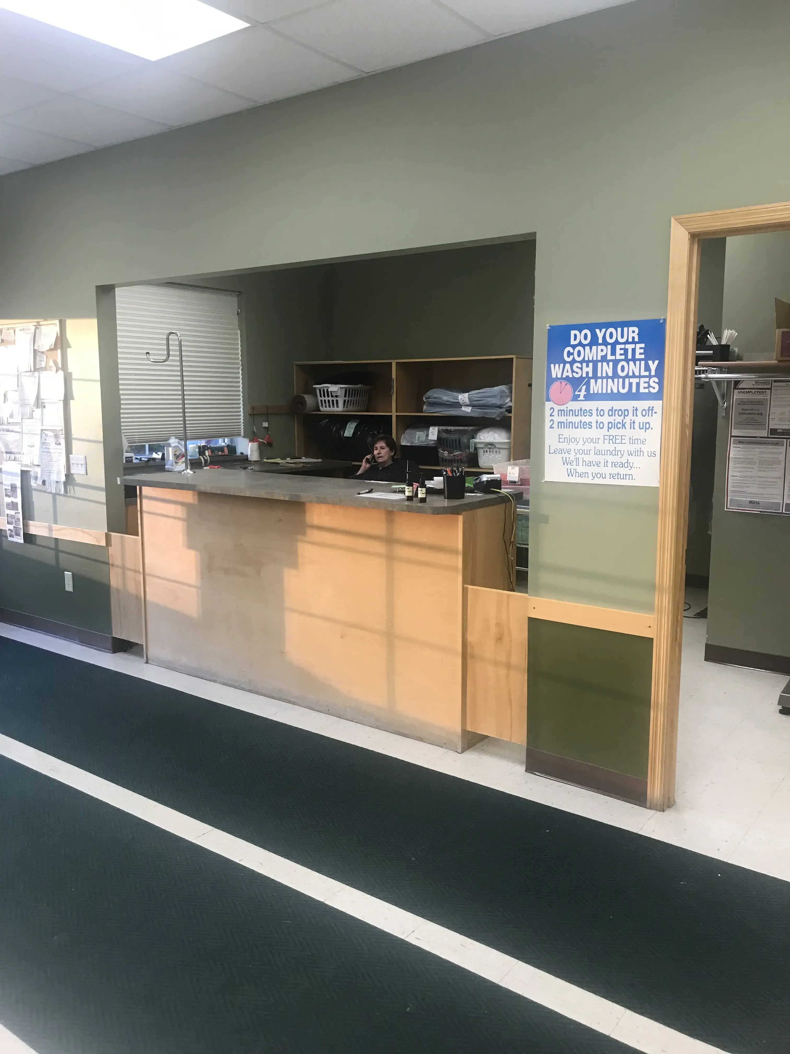 Hometown Laundry - Mound - Image 5