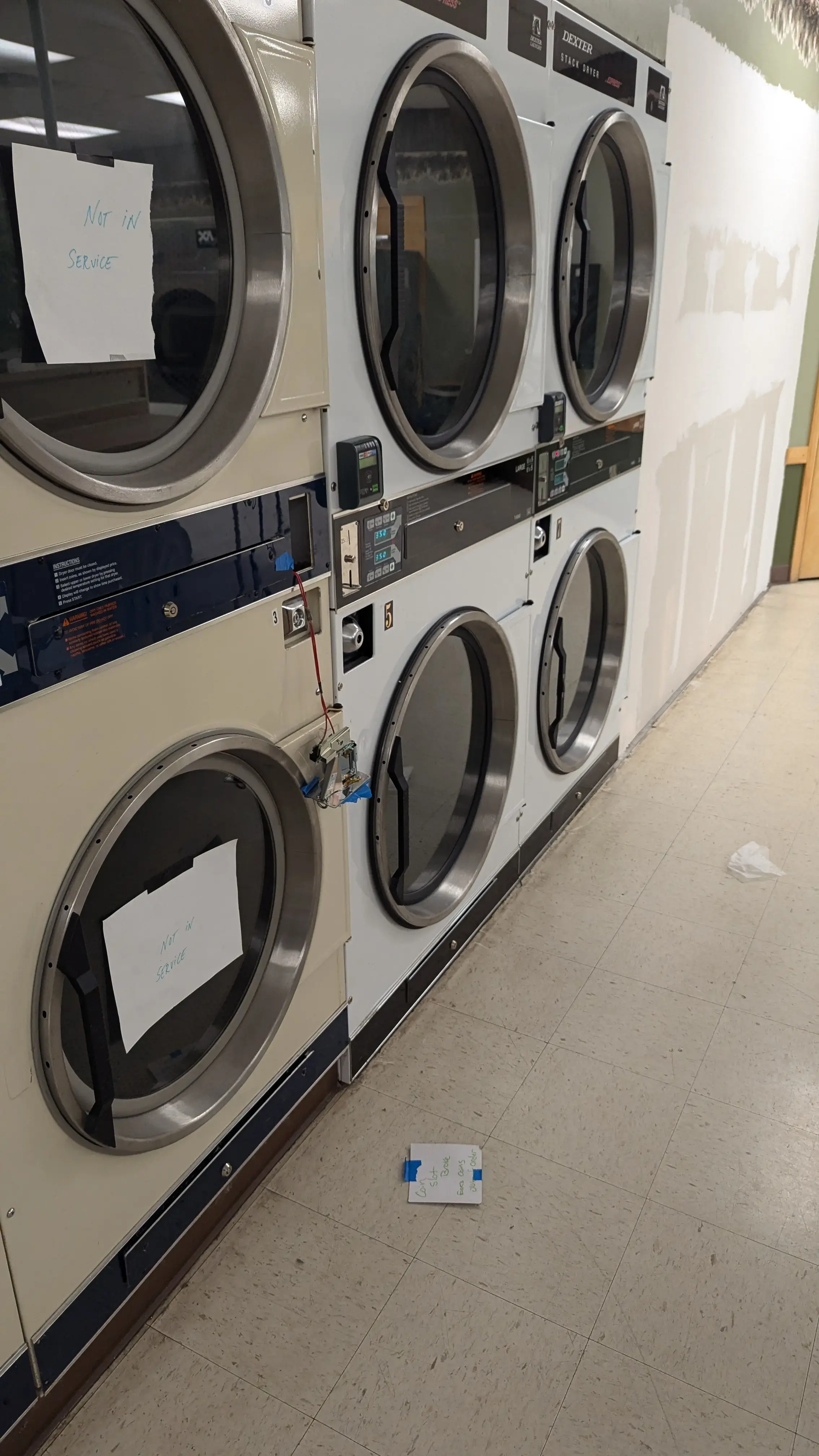 Hometown Laundry - Mound - Image 17