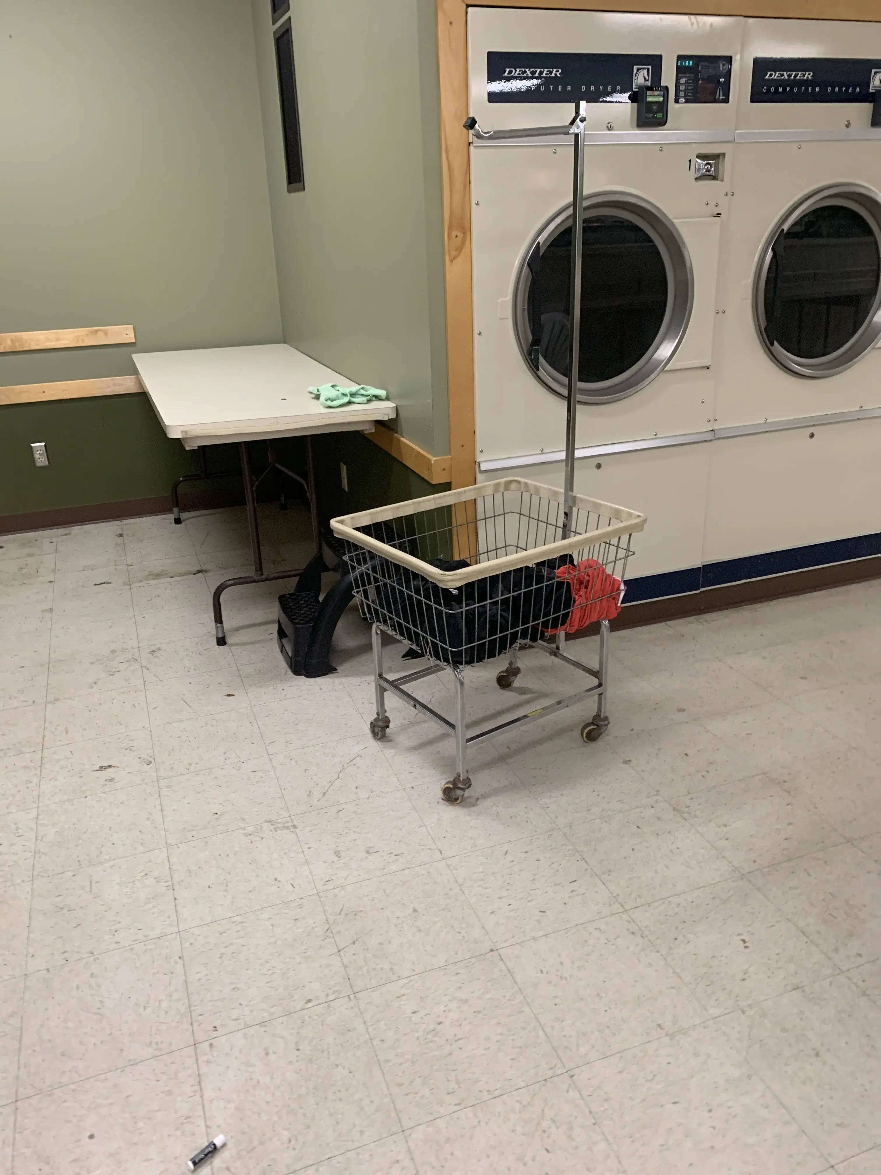 Hometown Laundry - Mound thumbnail 16