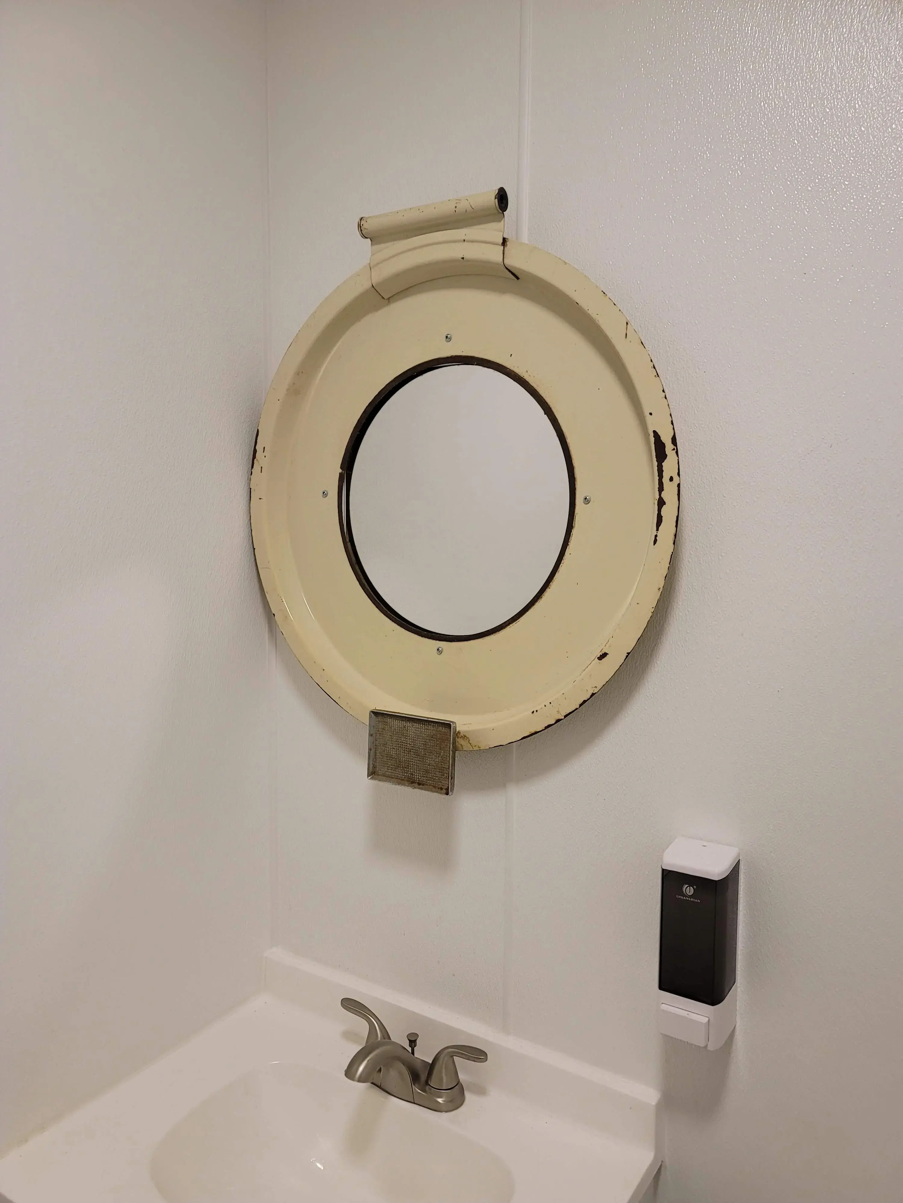 Hometown Laundry Co. - Image 4