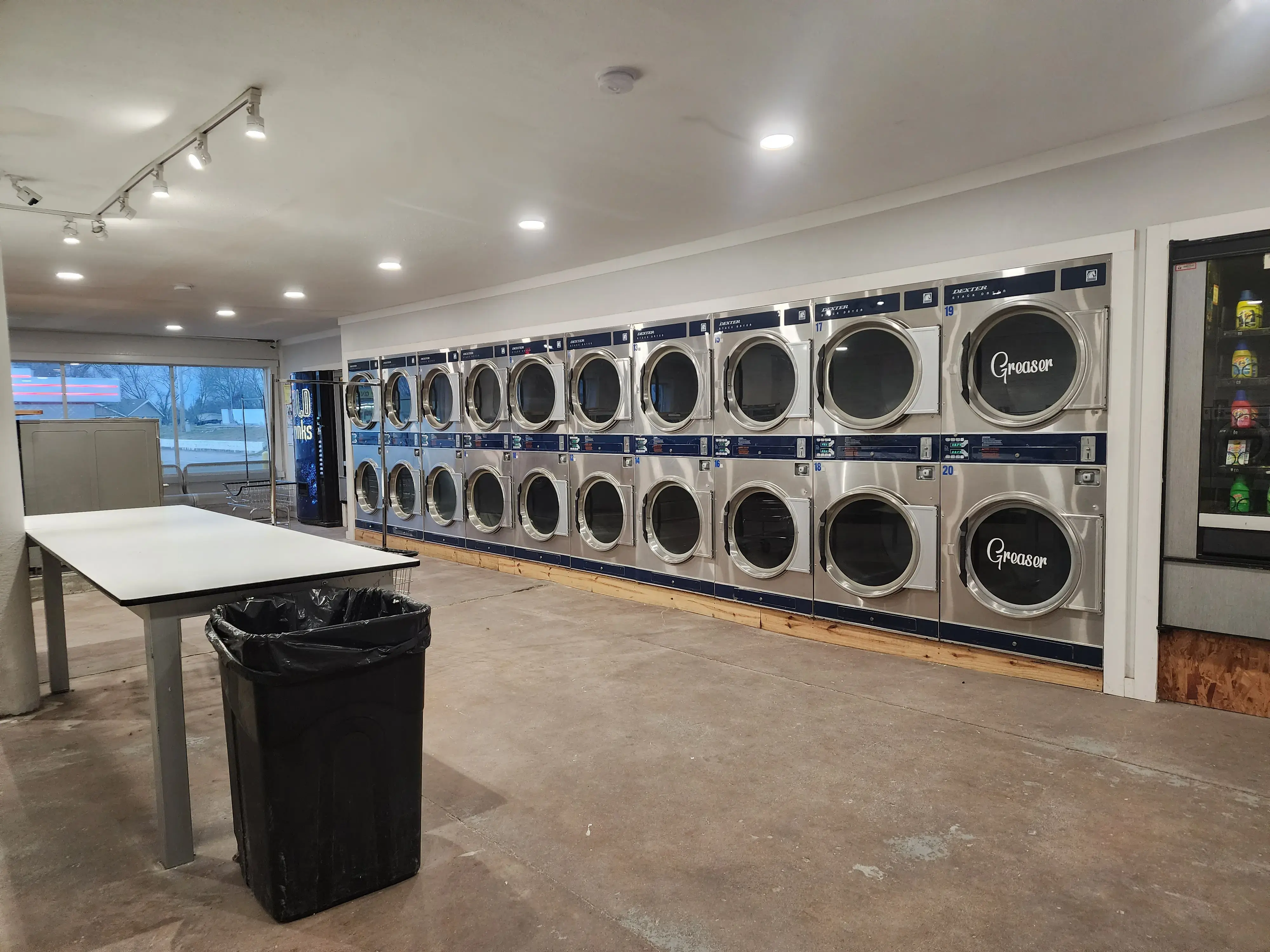 Hometown Laundry Co. thumbnail 10