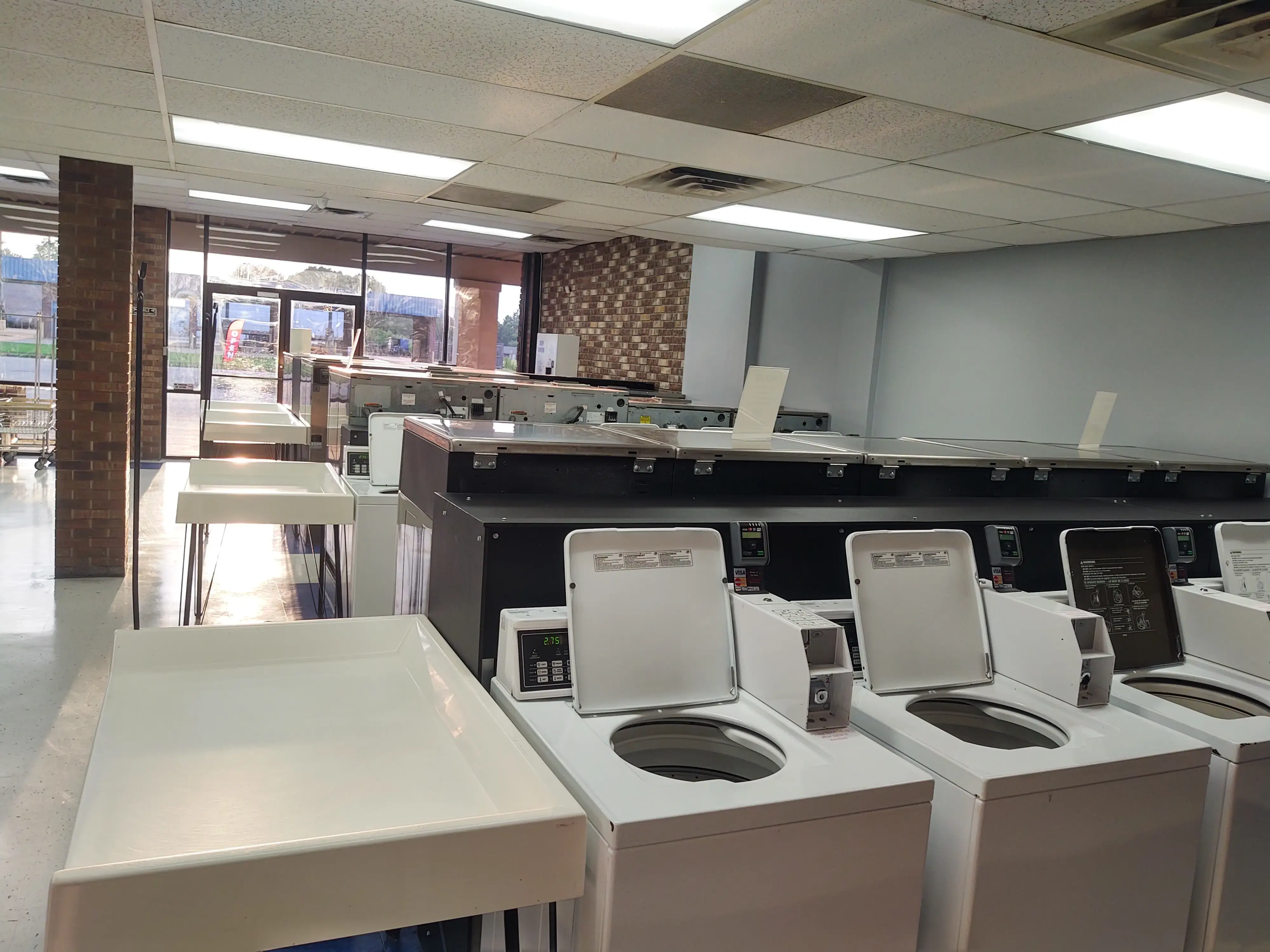 Hometown Laundry Services thumbnail 3