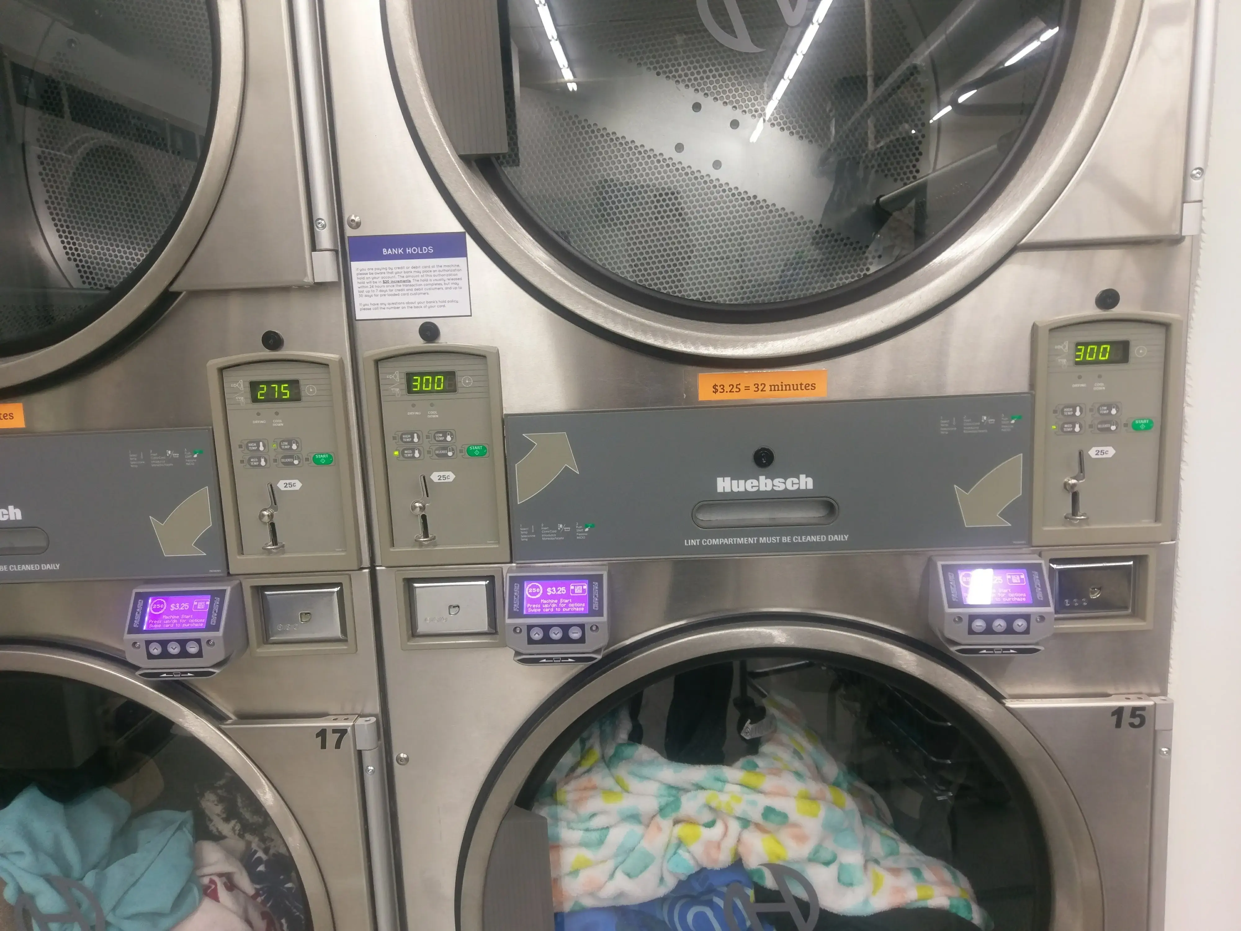Hometown Laundry Wash & Fold thumbnail 14
