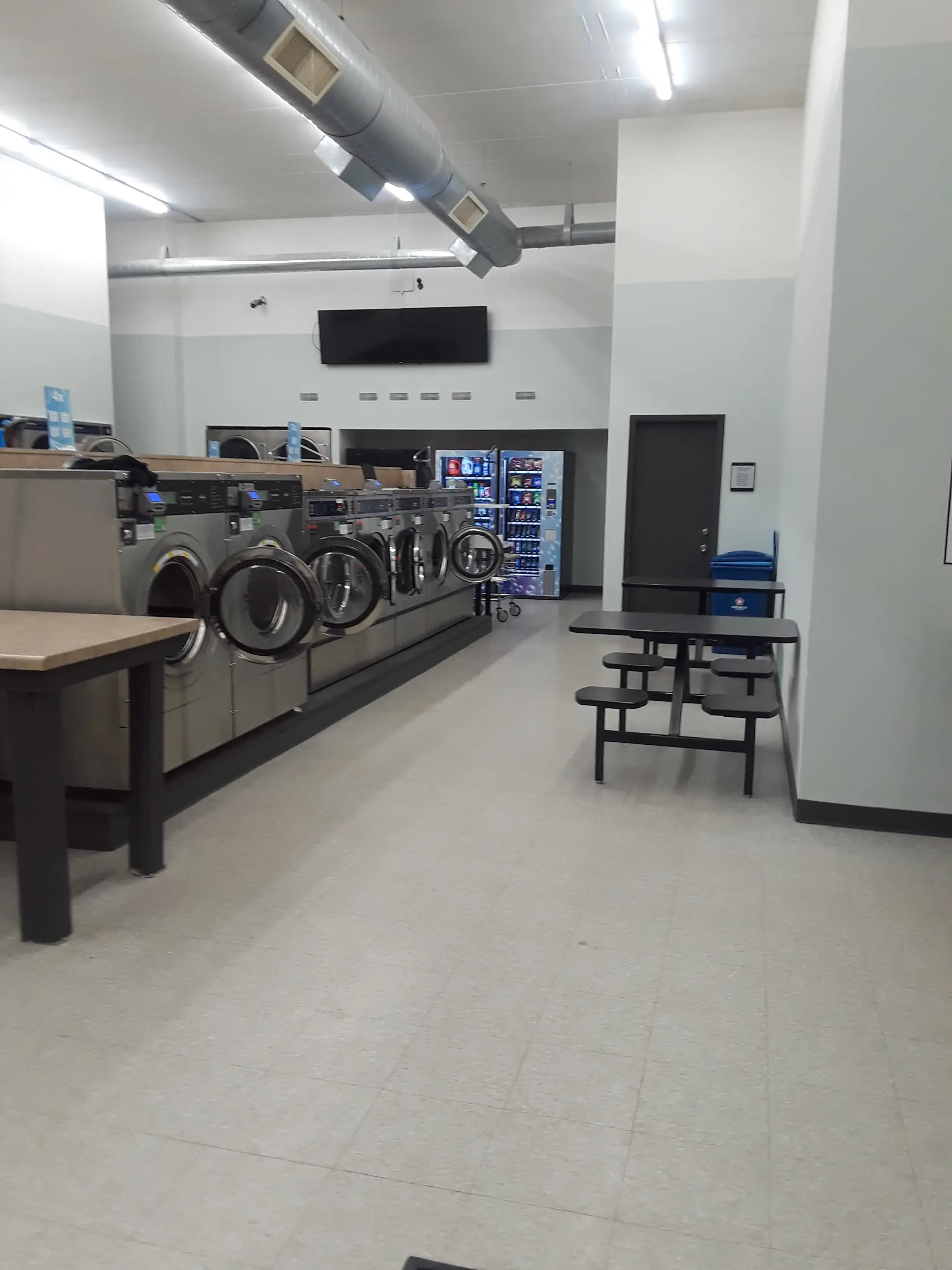 Hometown Laundry Wash & Fold - Image 8