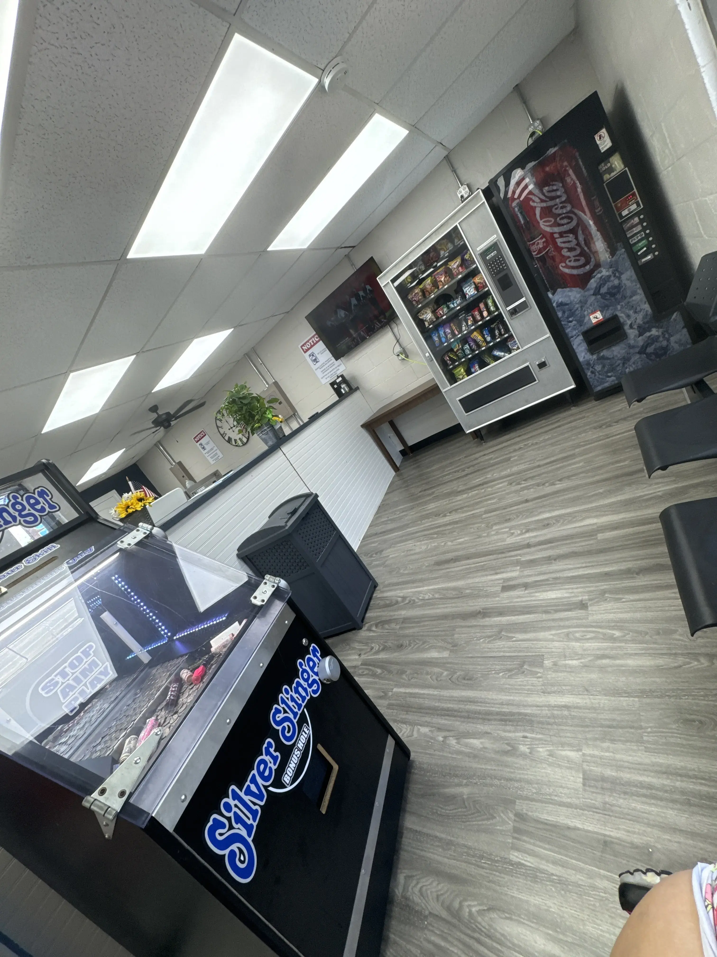 Hometown Soap n Sudz Laundromat - Image 14