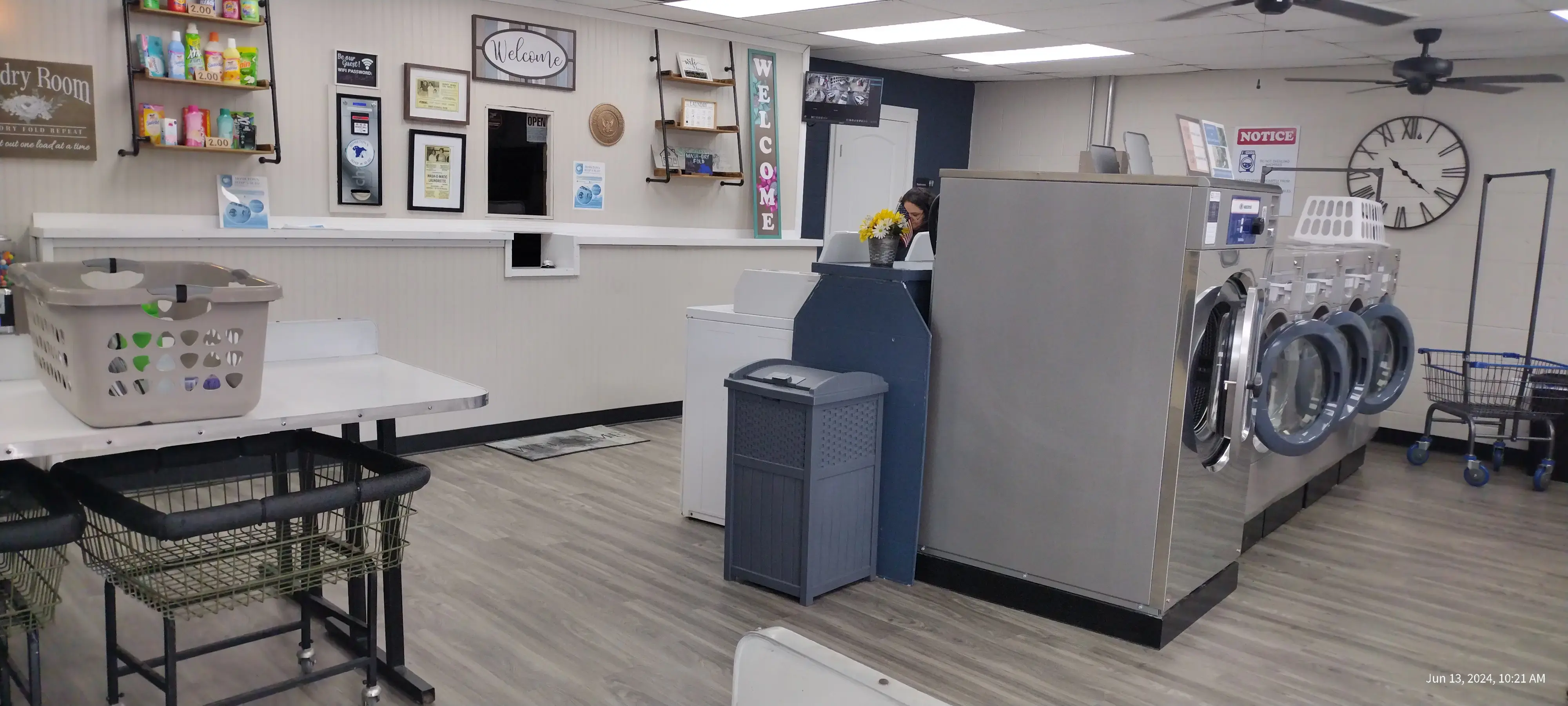 Hometown Soap n Sudz Laundromat - Image 7