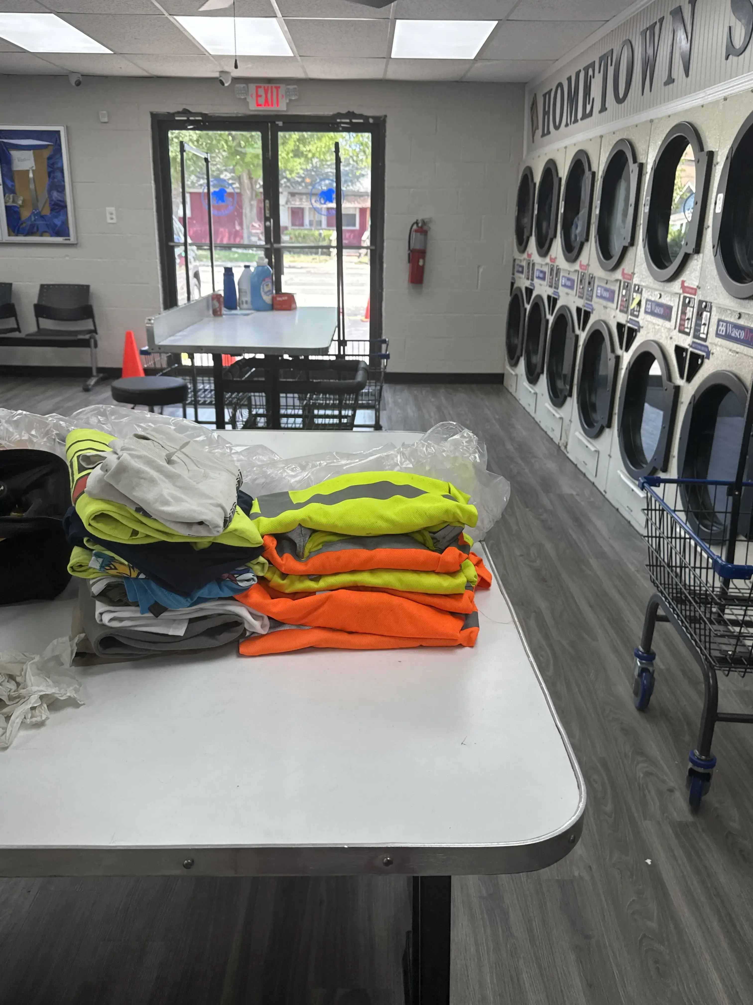 Hometown Soap n Sudz Laundromat - Image 2