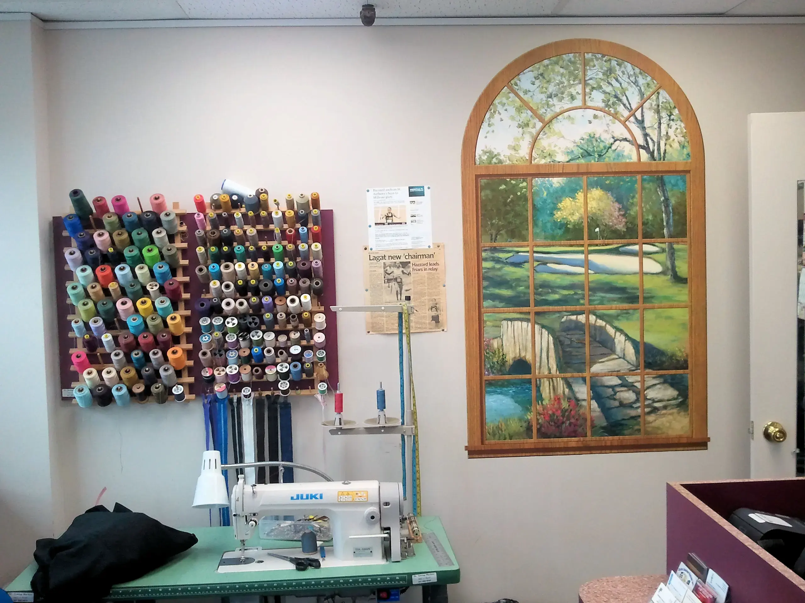 Hom's Dry Cleaners thumbnail 3