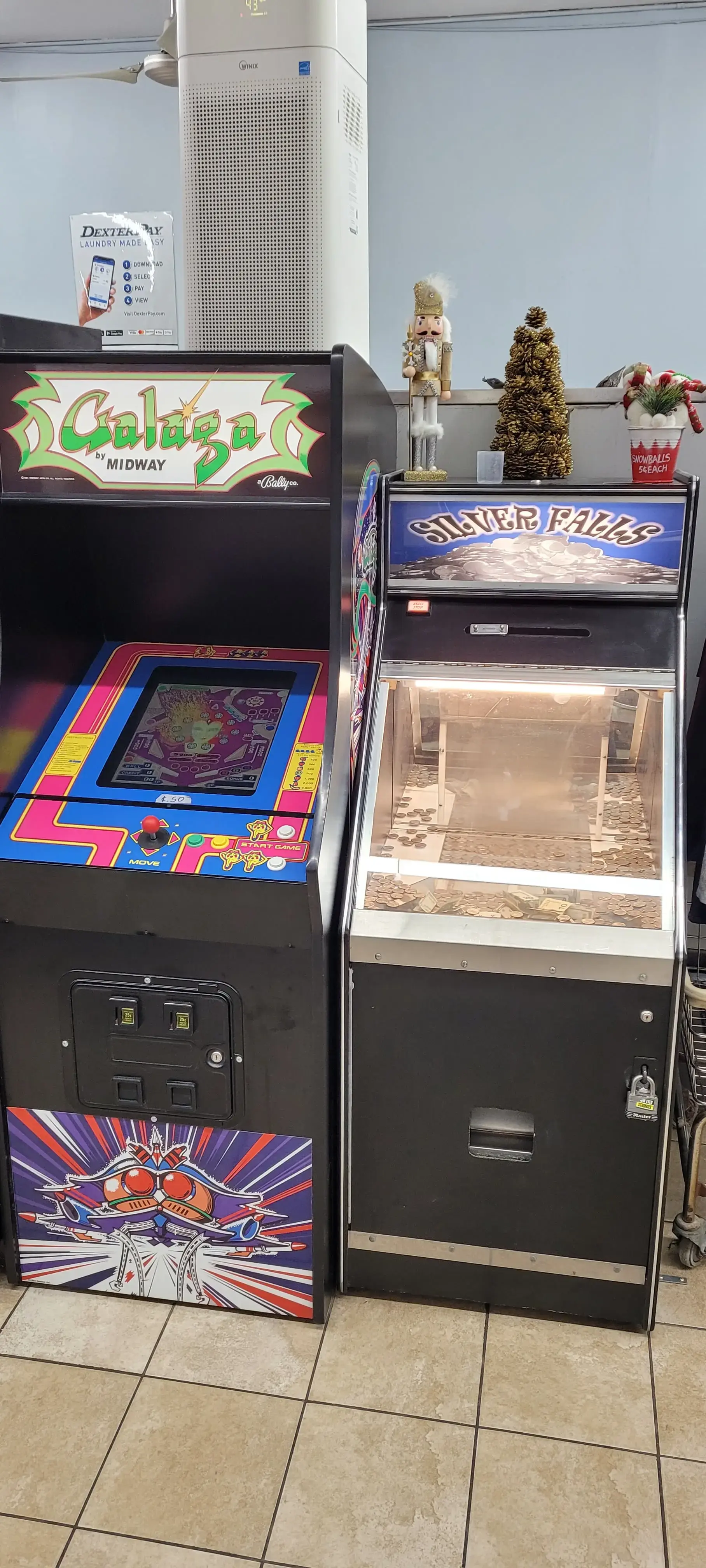 Honey Bee Launderette - Image 11