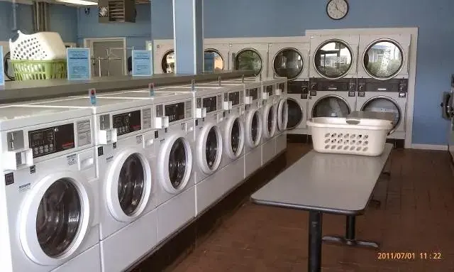 Horrigan Premium Laundromat - Image 16