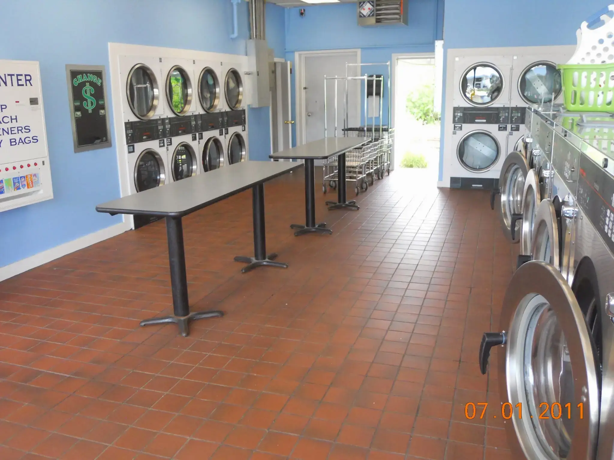 Horrigan Premium Laundromat thumbnail 12