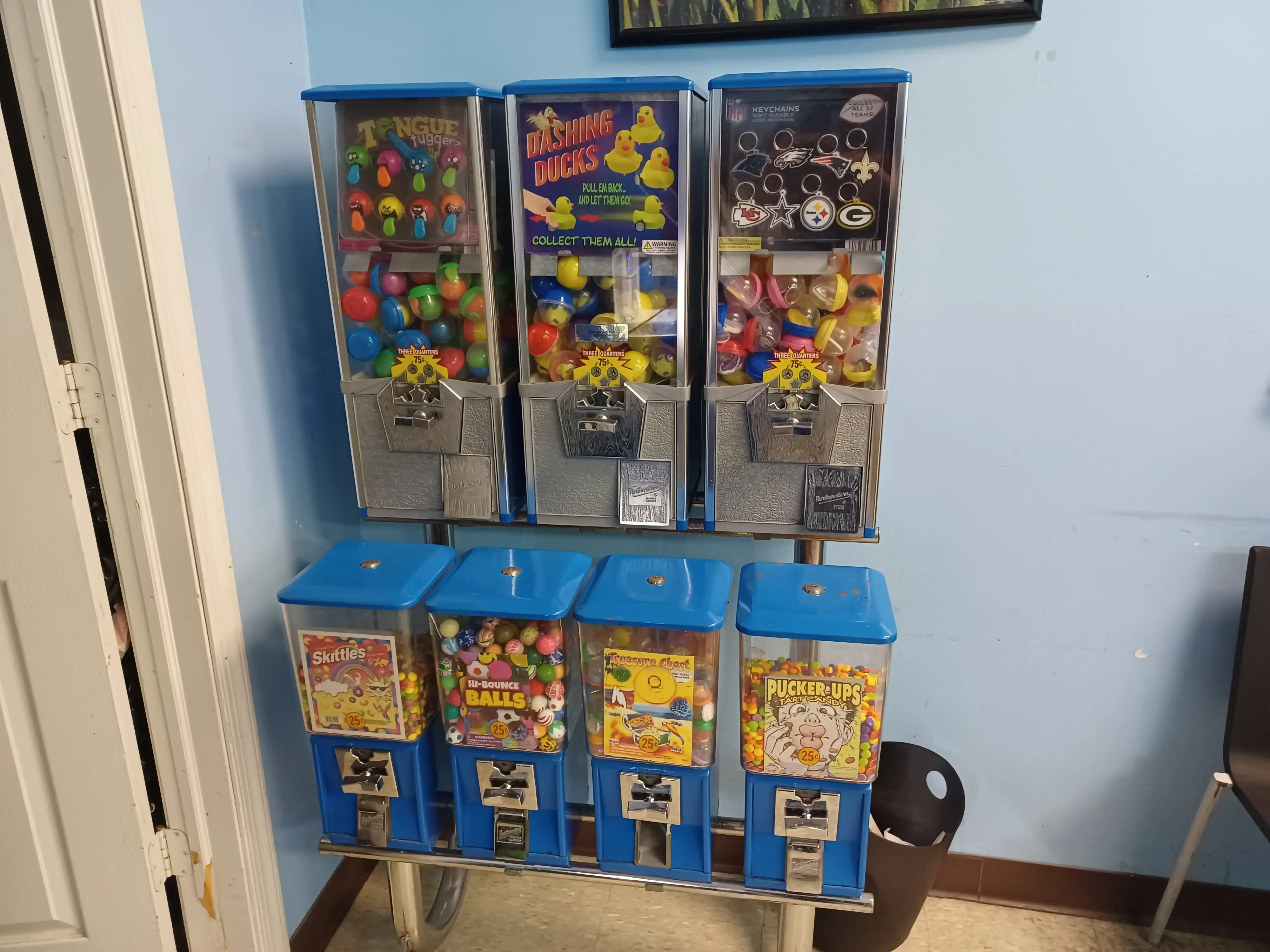 Howard Boulevard Laundromat thumbnail 12