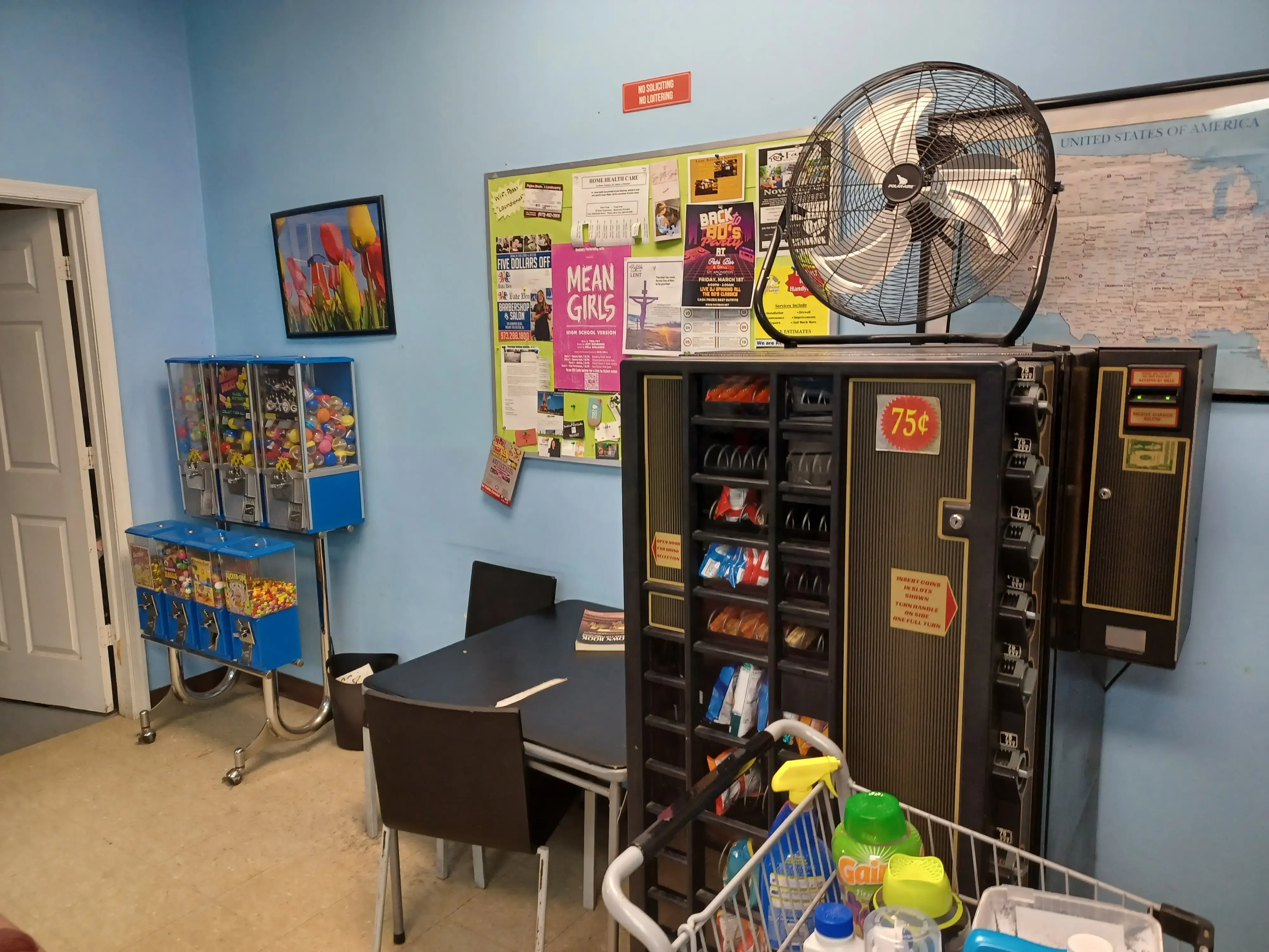 Howard Boulevard Laundromat thumbnail 4