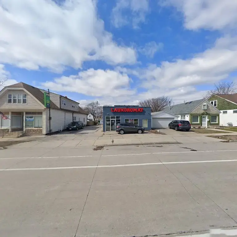 Howell Laundromat thumbnail 9