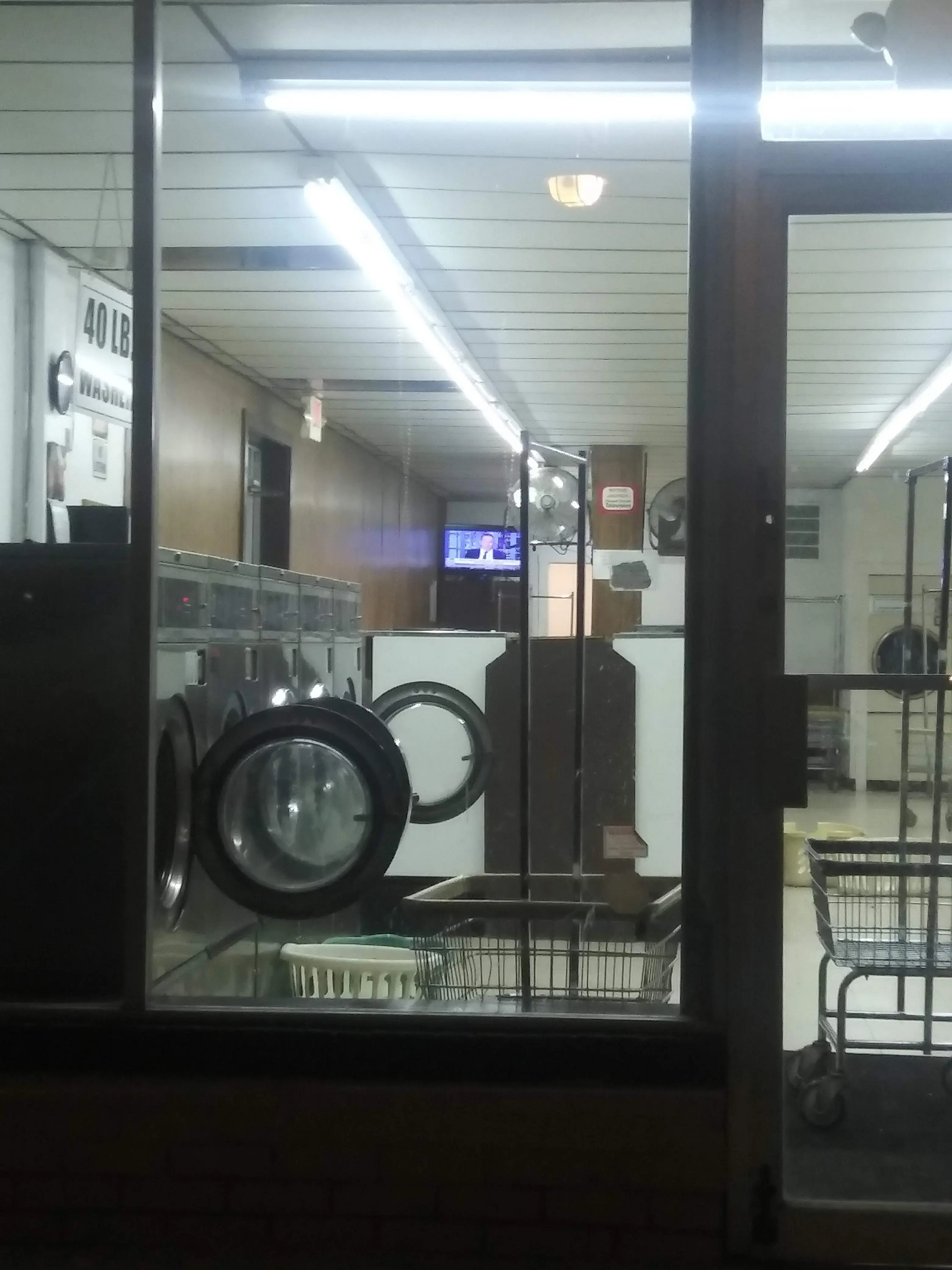 Hubbard Laundromat - Image 2