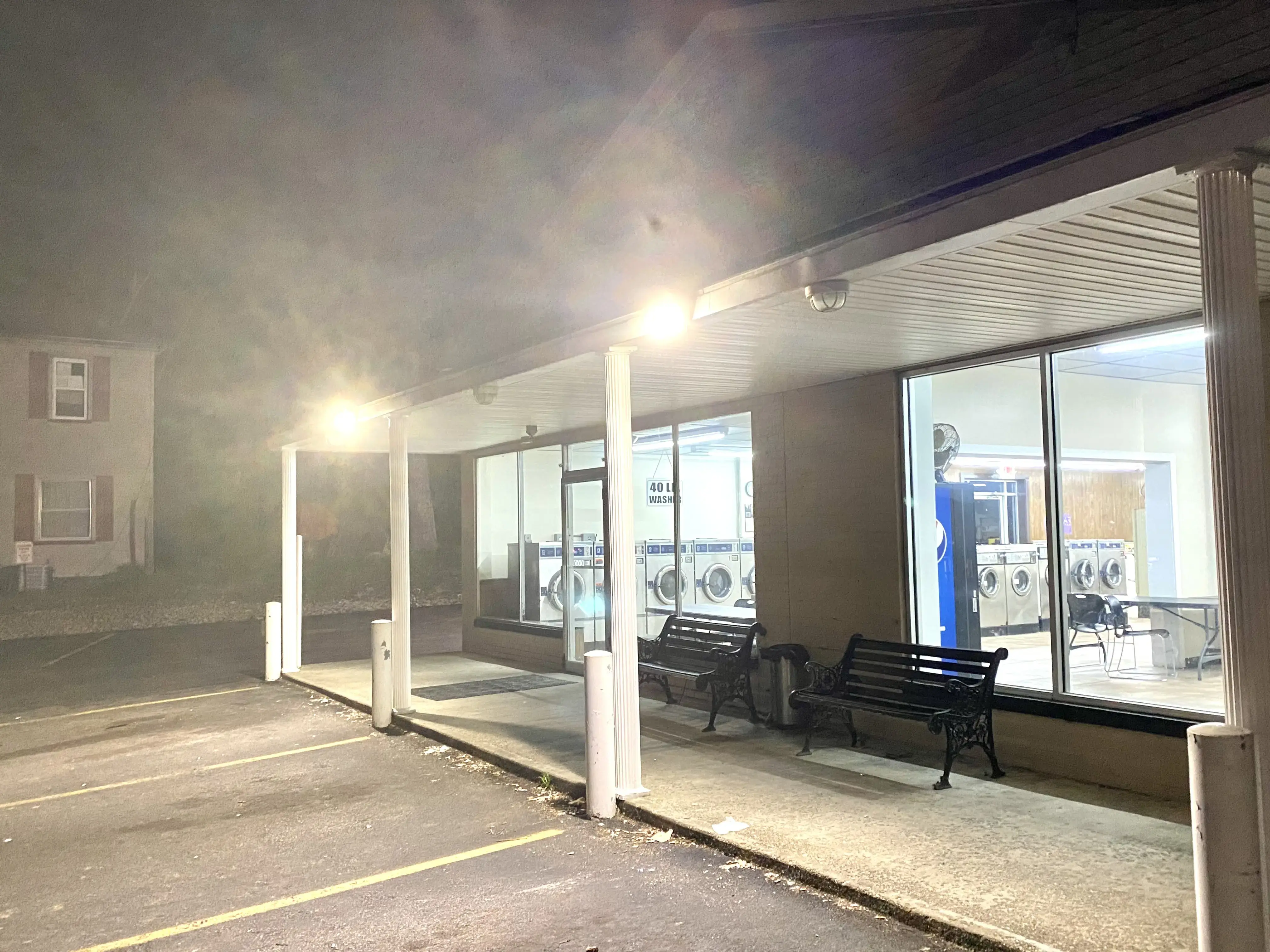 Hubbard Laundromat - Image 7