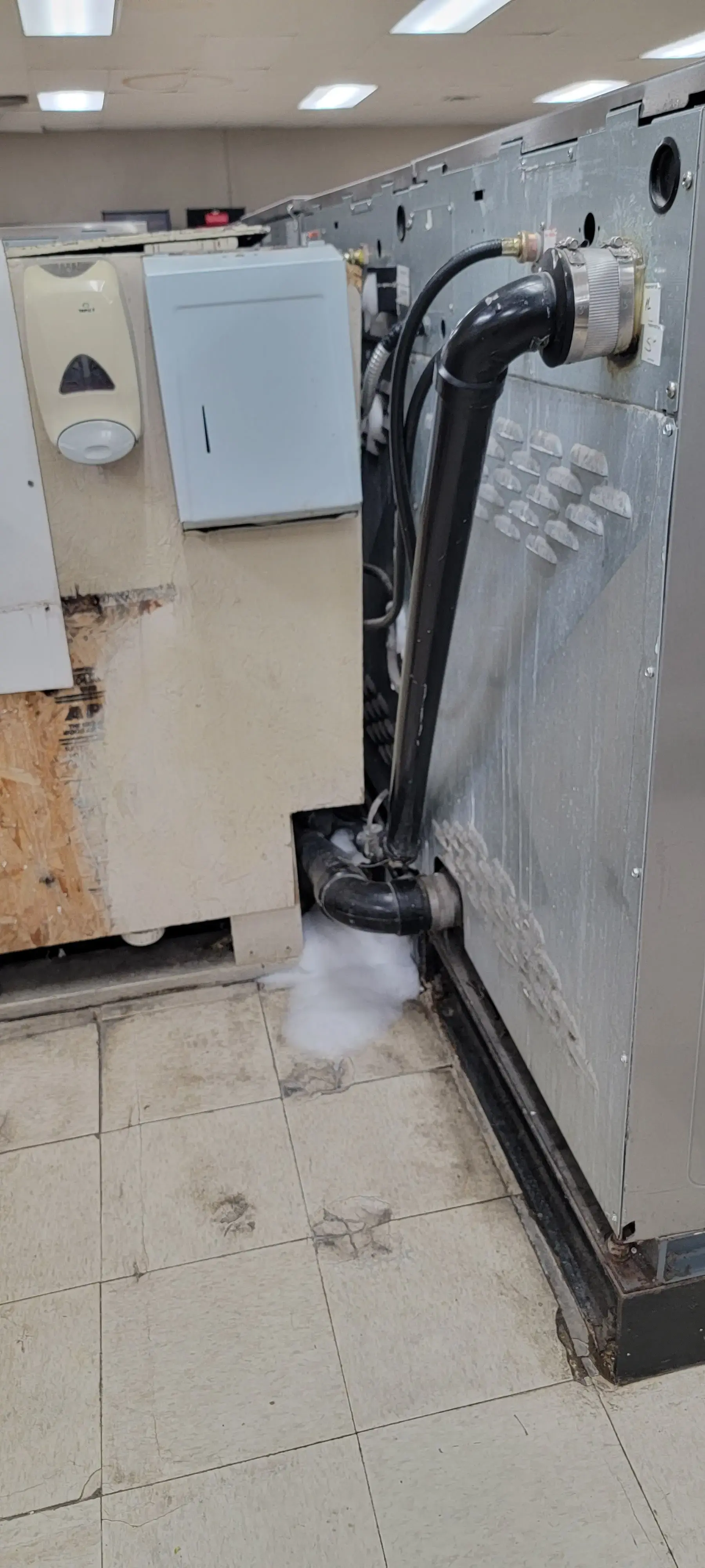 Hubbard Way Coin Laundry - Image 7