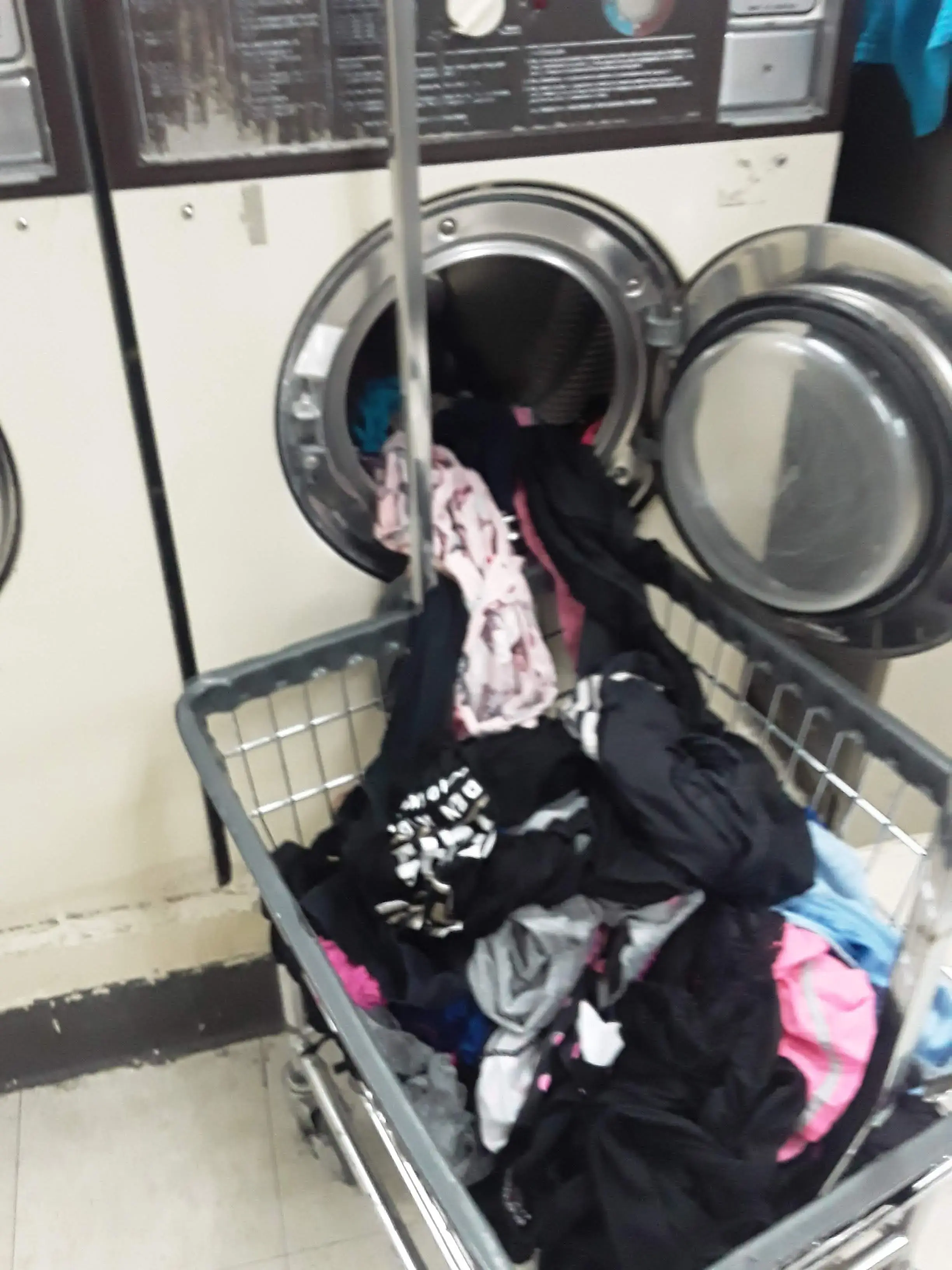 Hubbard Way Coin Laundry - Image 8