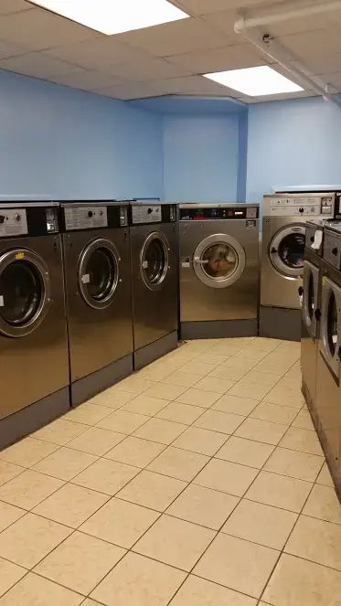 Hudson Laundromat & Dry Cleaners - Image 20