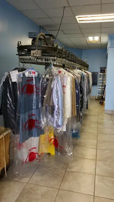 Hudson Laundromat & Dry Cleaners - Image 12