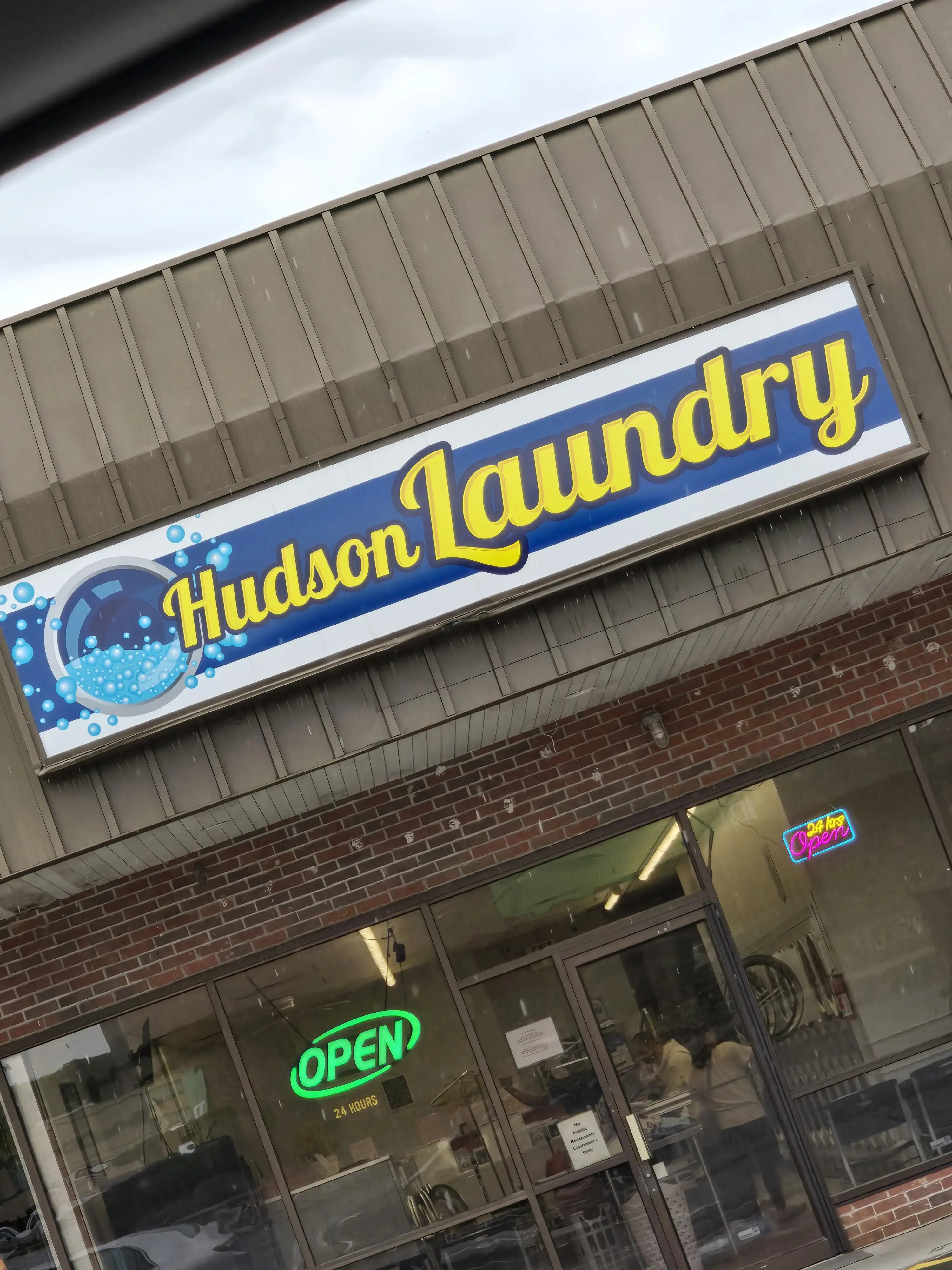 Hudson Laundry location