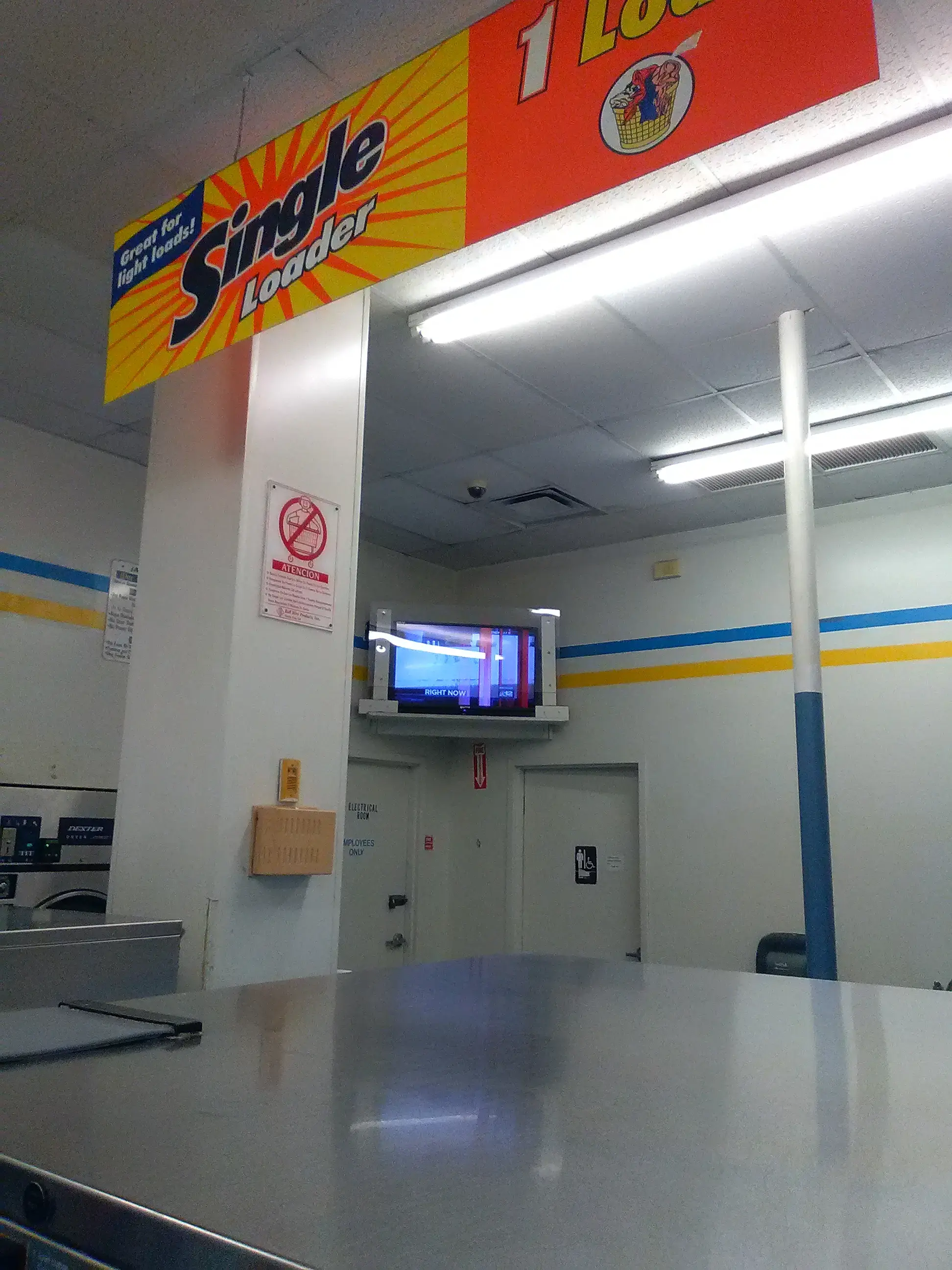 Hull Street Laundry Land Laundromat thumbnail 19