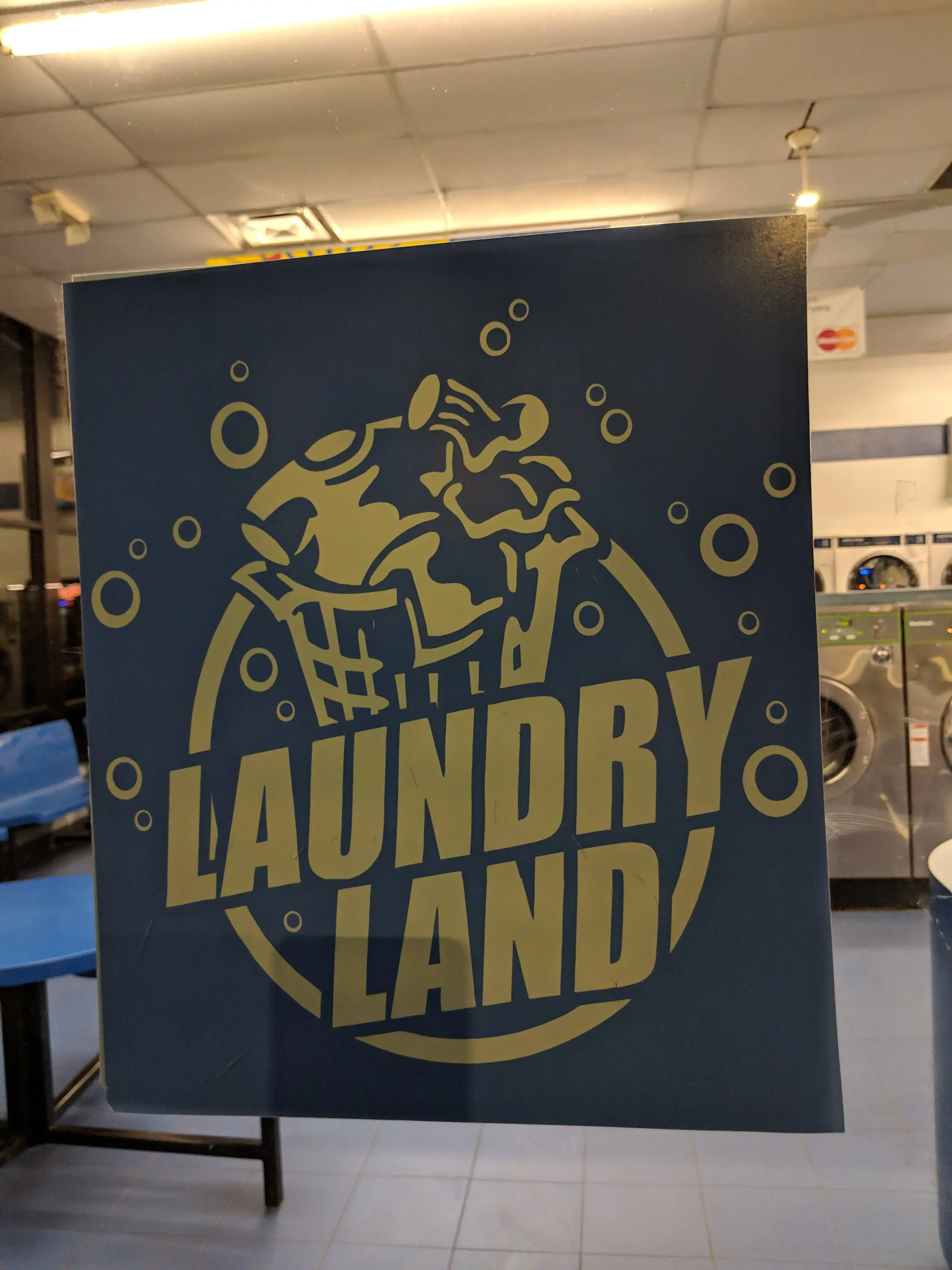 Hull Street Laundry Land Laundromat - Image 12